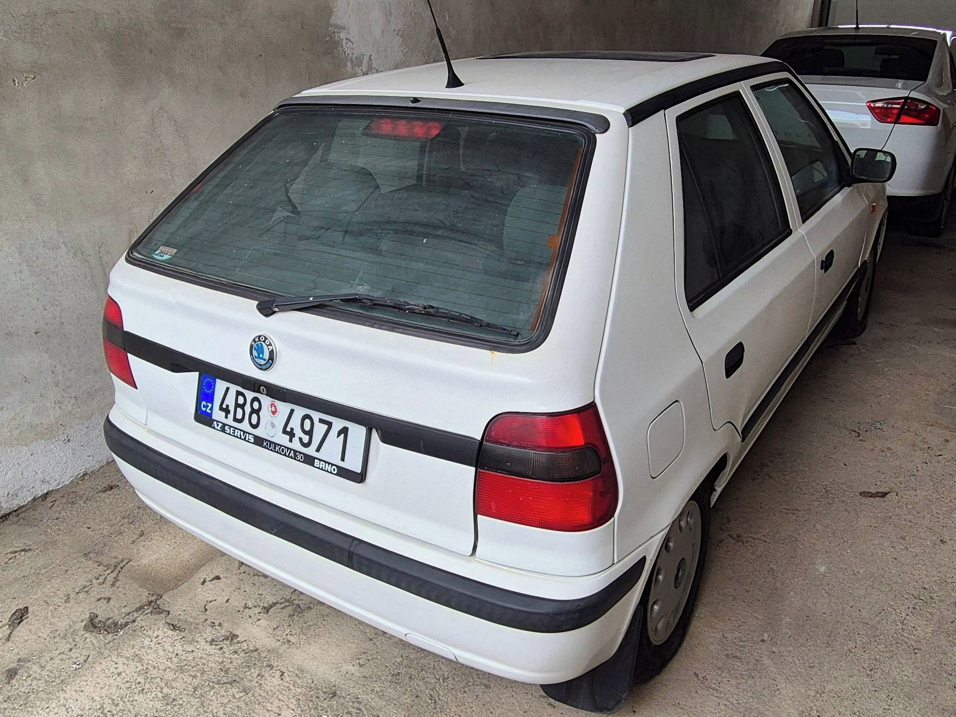 Škoda Felicia, Felicia 1.6 MPI KLIMA 163tkm - fotka 2