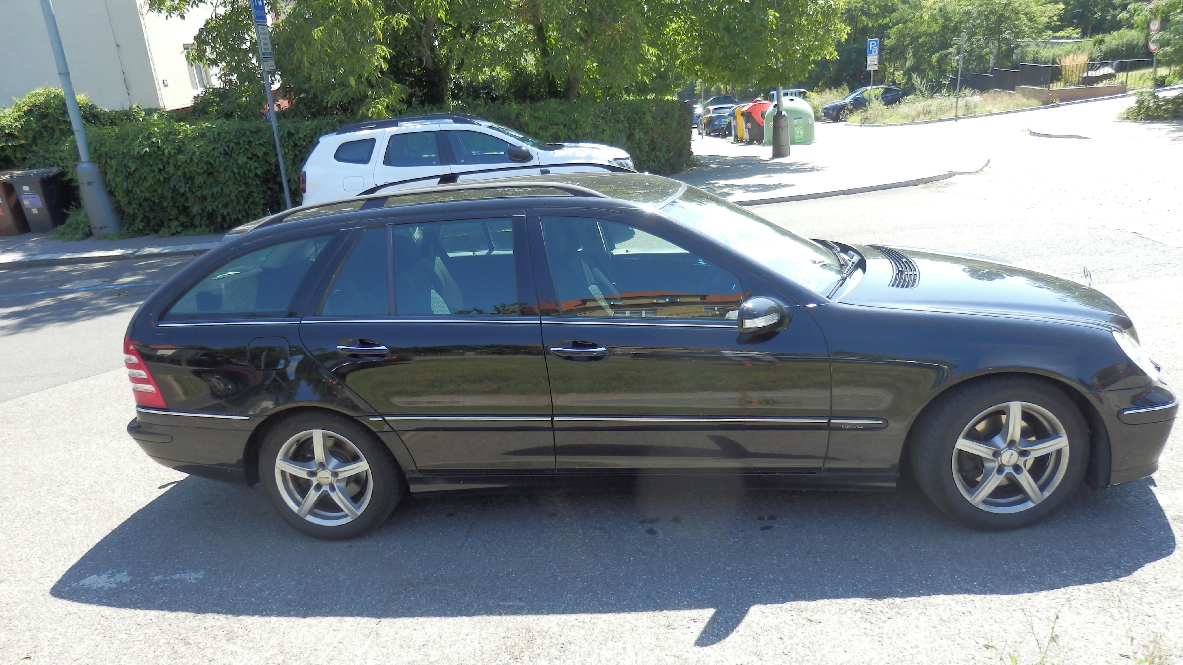 Mercedes-Benz Třídy C - fotka 5
