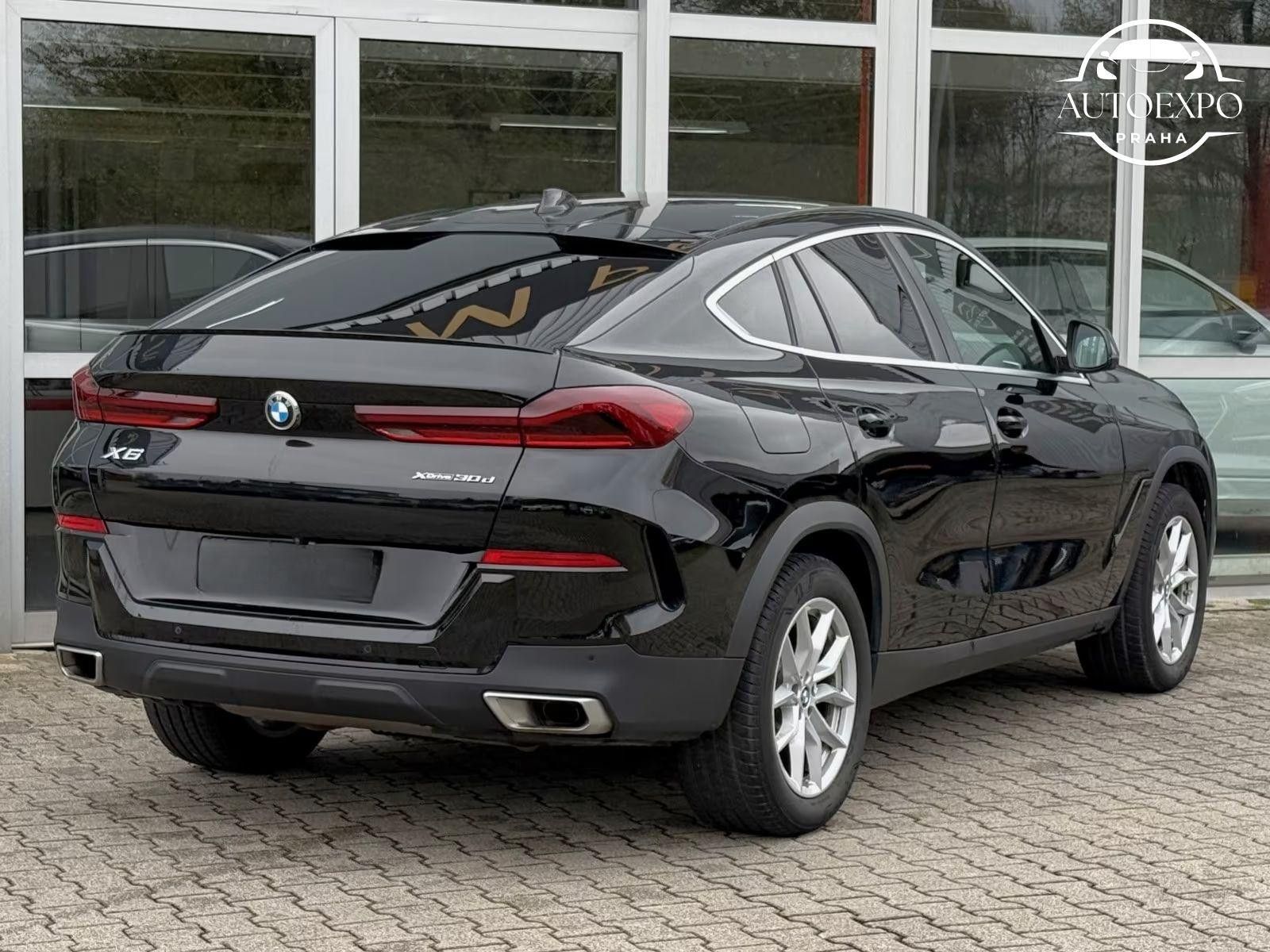 BMW X6, xDr 30d LEDER - fotka 6