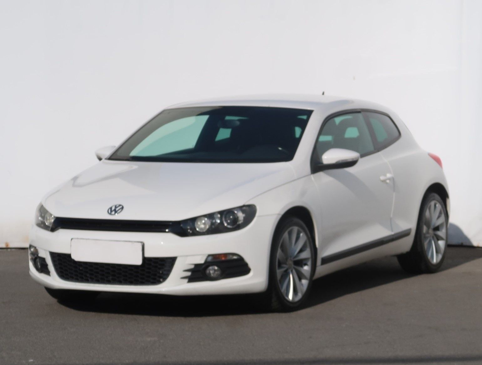 Volkswagen Scirocco, 1.4 TSI, Sport, Xenony - fotka 2