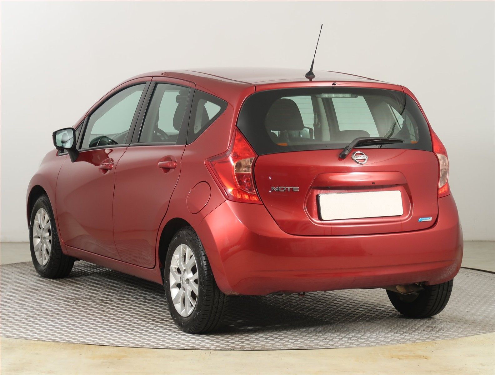 Nissan Note, 1.2, Automatická klima - fotka 4