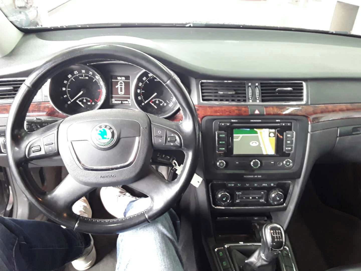 Škoda Superb, 2.0Tdi 103KW ELEGANCE kůže TOP - fotka 3