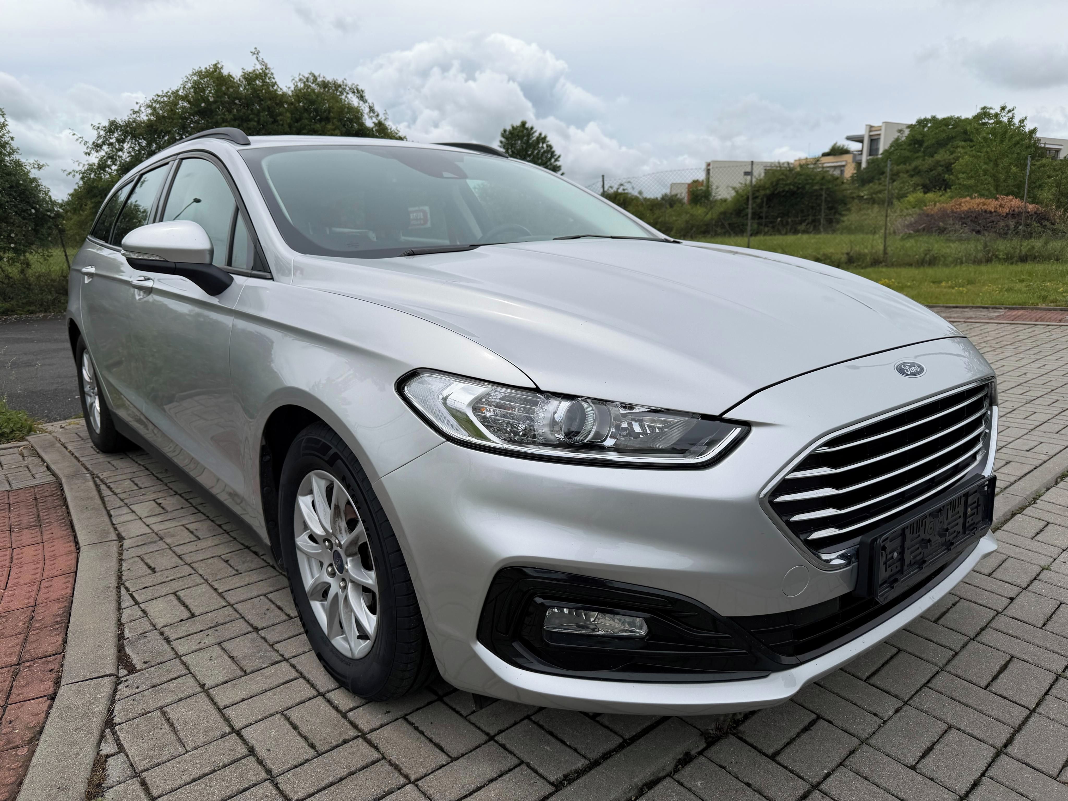 Ford Mondeo, 2,0 Tdci 110kW Trend serviska