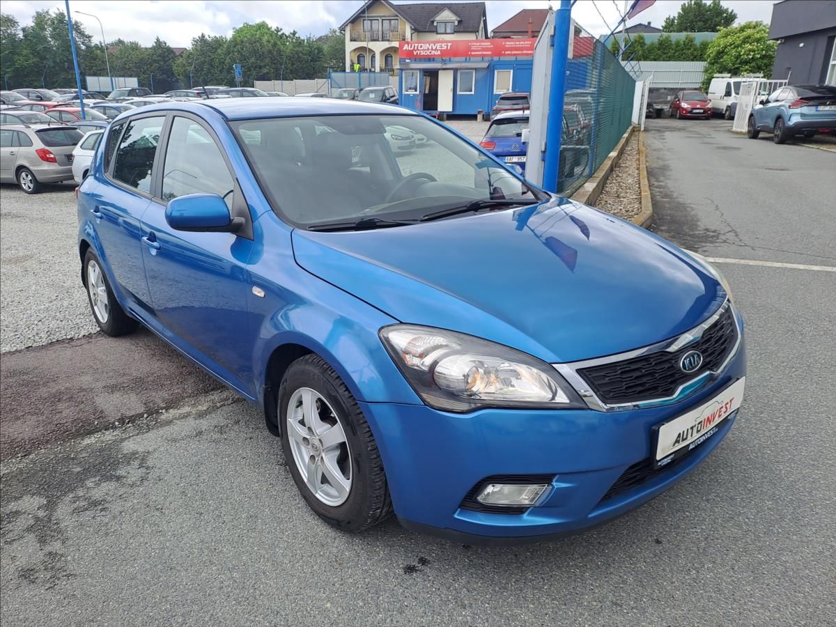 Kia Cee´d, 1,6 i 1.MAJITEL,KOUPENO CZ - fotka 2