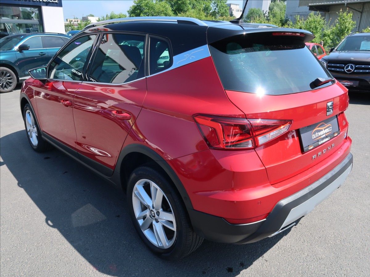 Seat Arona, 1,6 TDI,85kW,FR,92tkm,navi - fotka 4