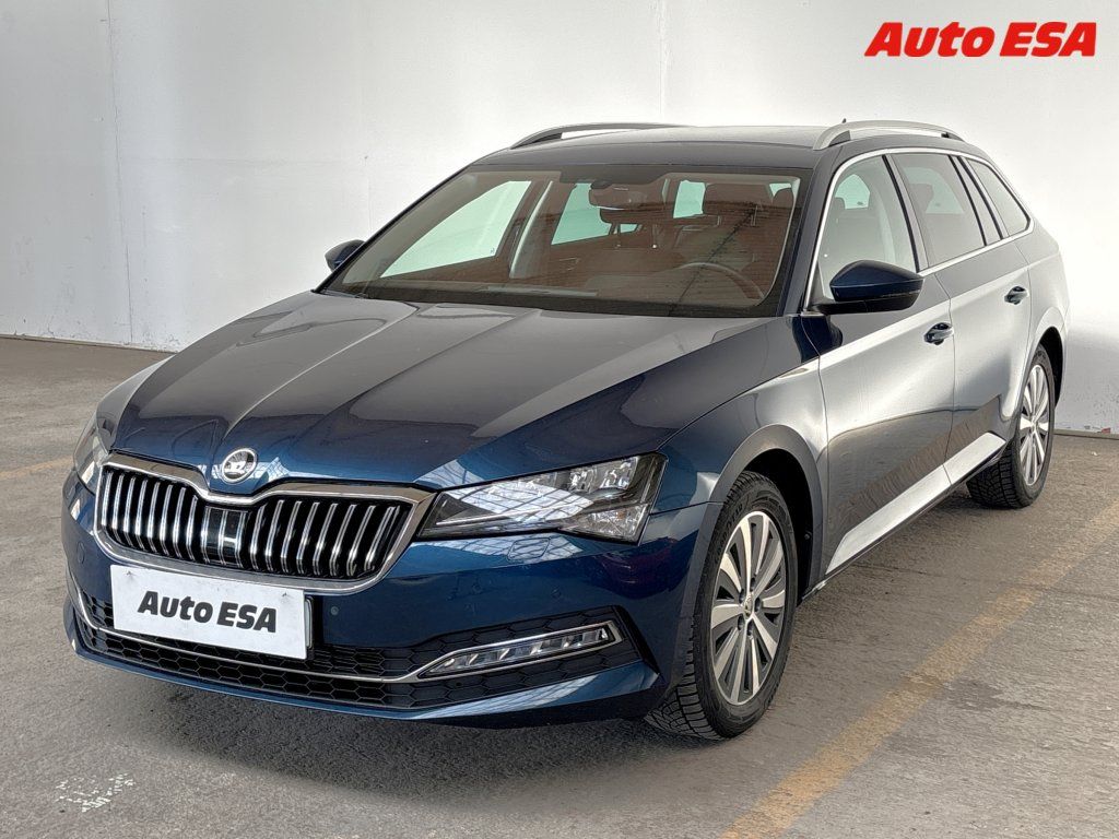 Škoda Superb, 2.0 TDi,1.maj,ČR - fotka 3