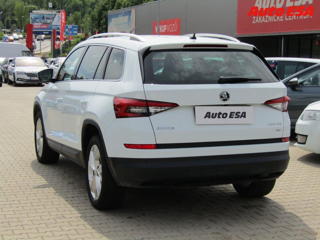 Škoda Kodiaq, 2.0 TDi 4x4,ČR,Style,DSG - fotka 6