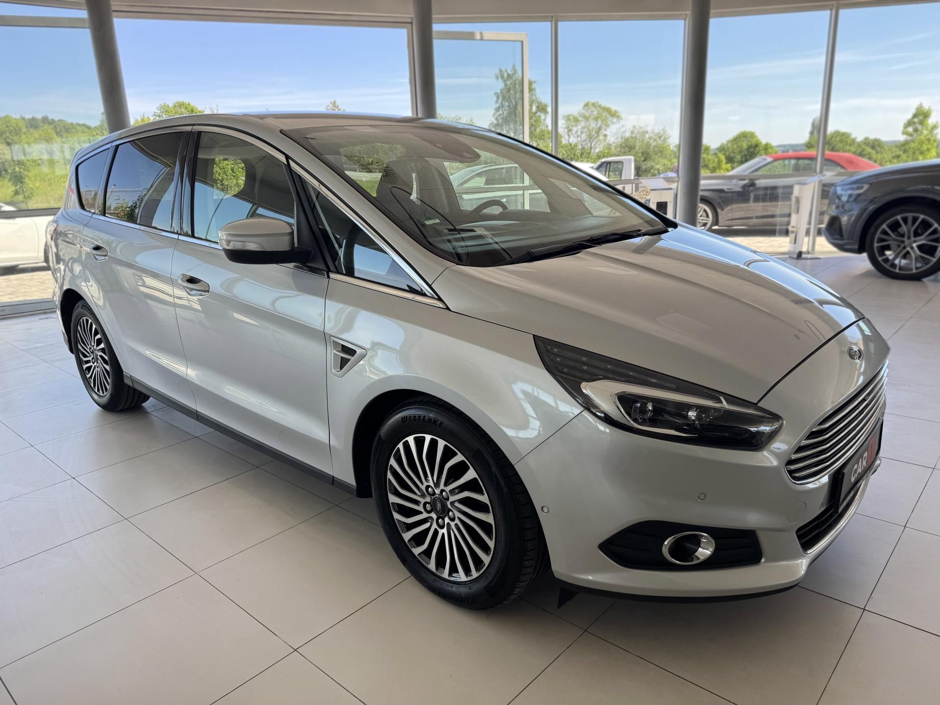 Ford S-MAX, 2,0TDCi AT8*140kW*LED*Webasto - fotka 4
