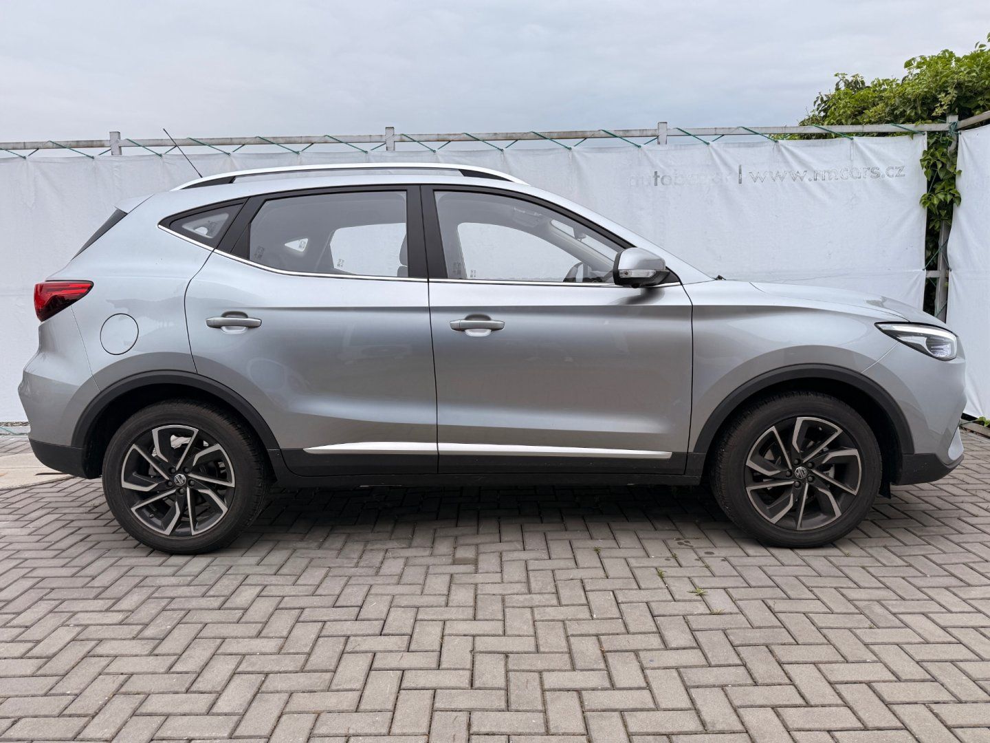 MG ZS, 1.5i 78kW*ČR*1.MAJITEL*TAŽNÉ* - fotka 6