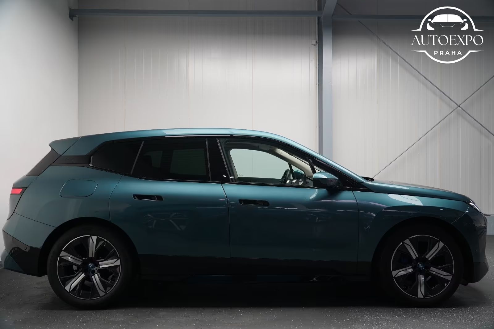 BMW iX, 40 xDrive EDITION SPORT - fotka 4
