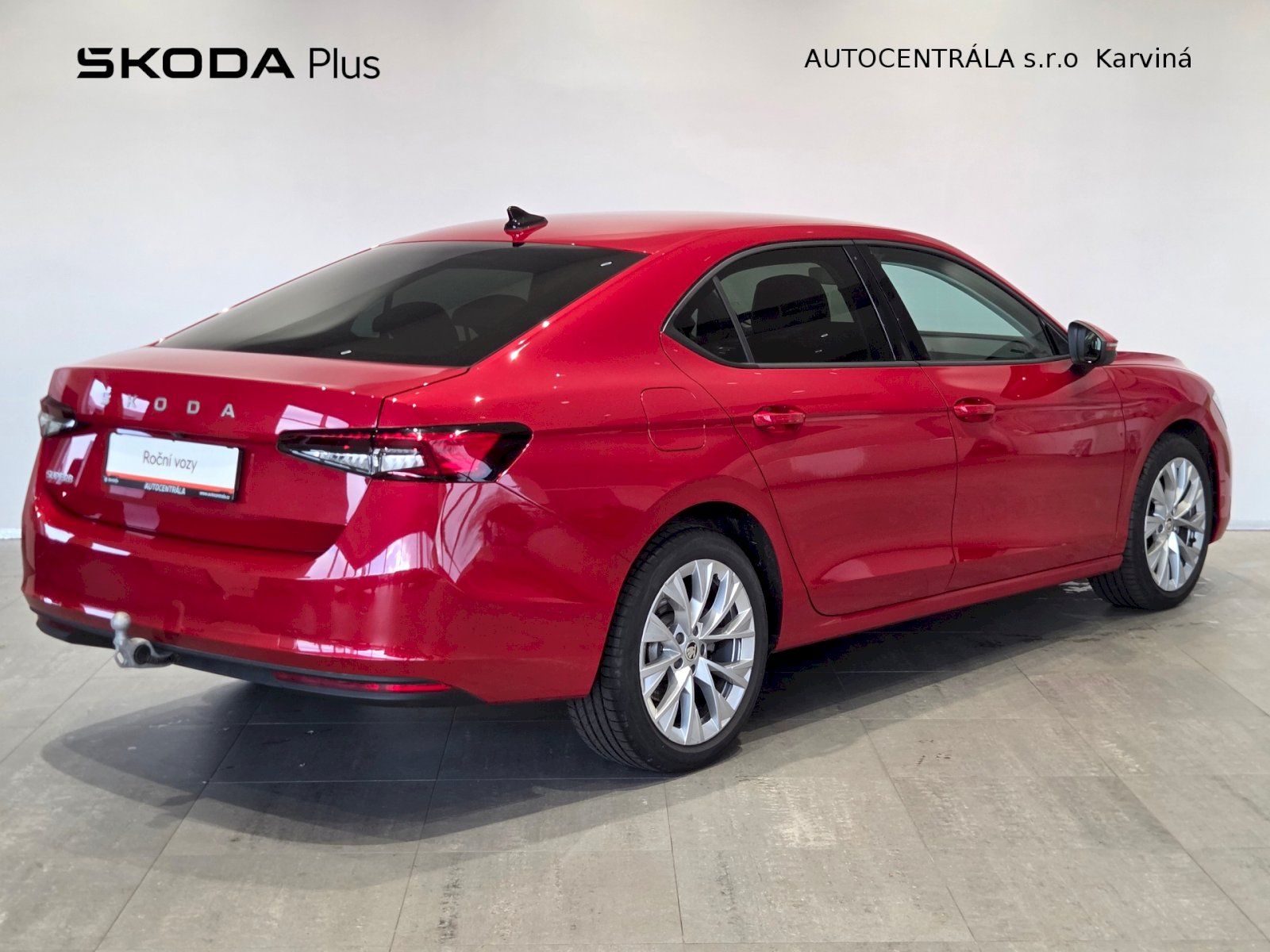 Škoda Superb, DSG 2,0 TDI / 110 kW Selection - fotka 2