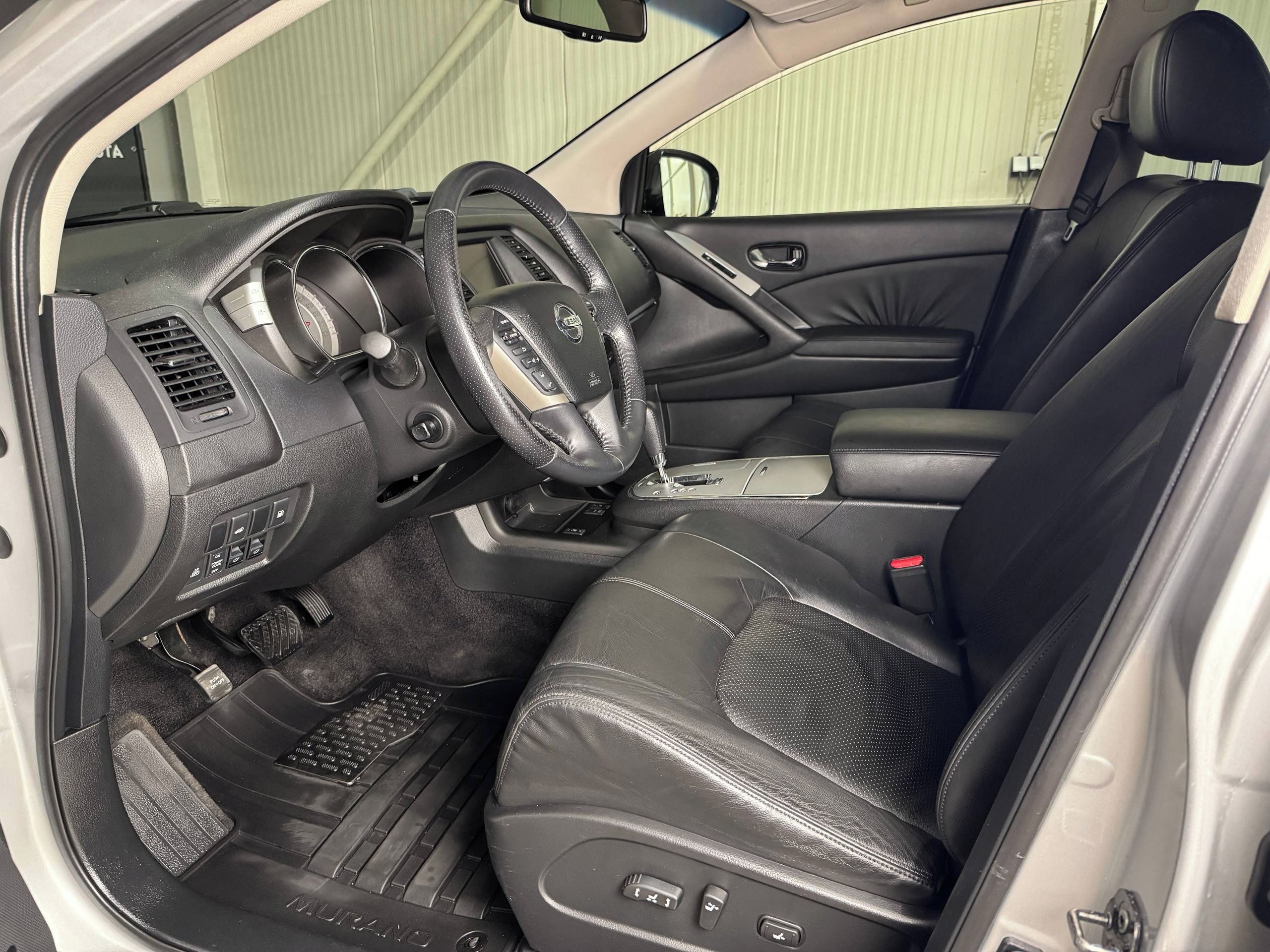 Nissan Murano, 3.5L 188kw 4x4, ČR, Výbava - fotka 5