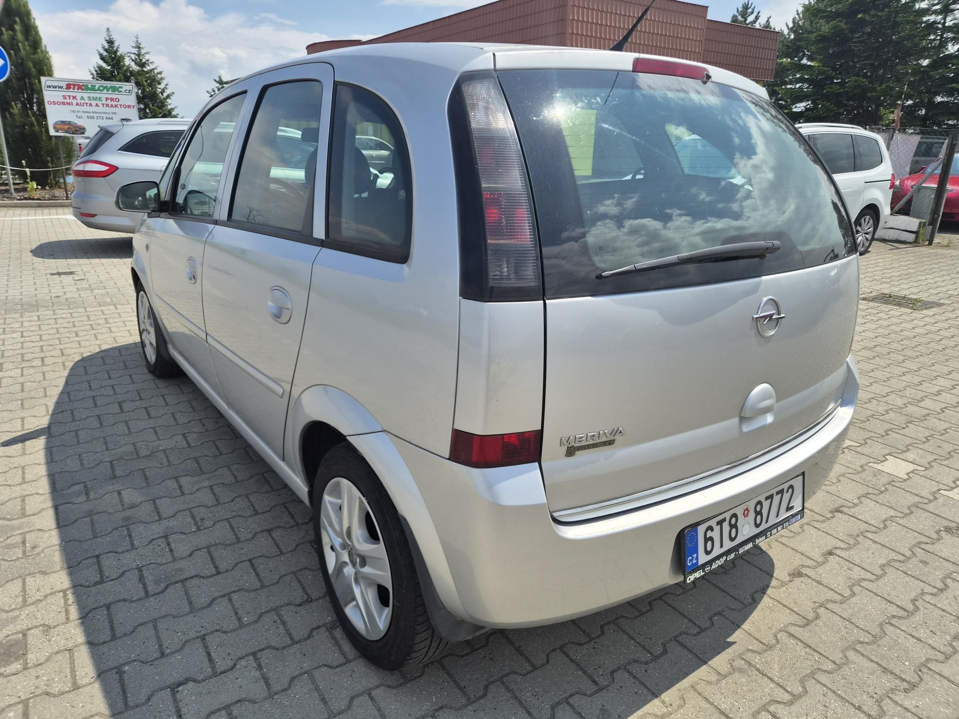 Opel Meriva, 1,4 16V - fotka 4