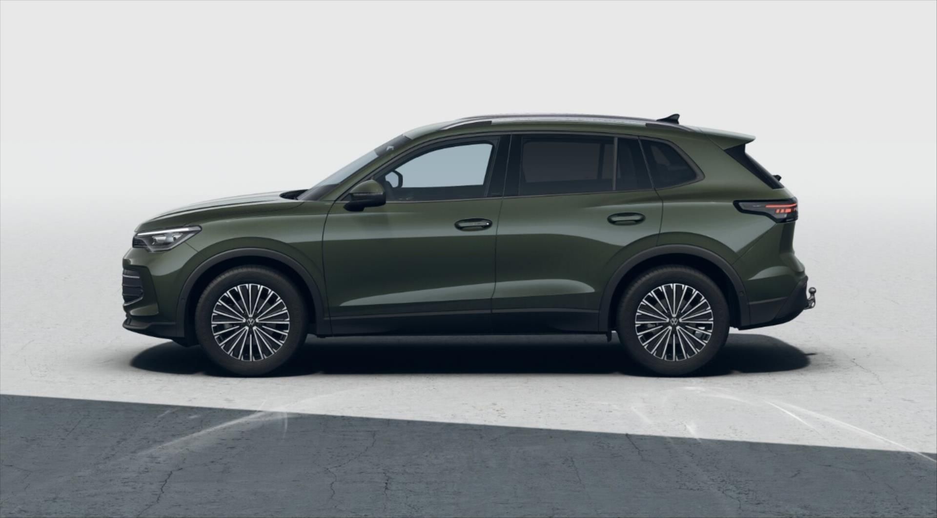 Volkswagen Tiguan, 1,5   People 1,5 eTSI 110 kW m - fotka 2