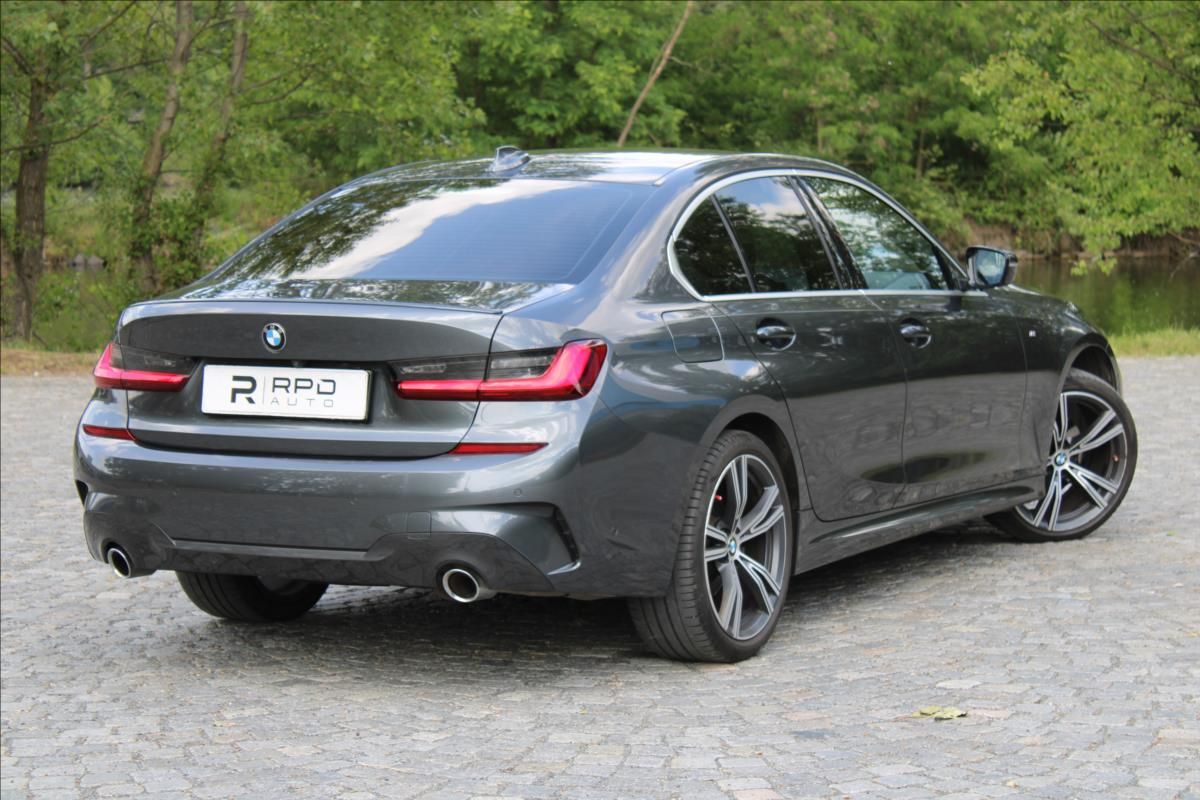 BMW Řada 3, 320xd / M-PAKET / HUD / CZ - fotka 2