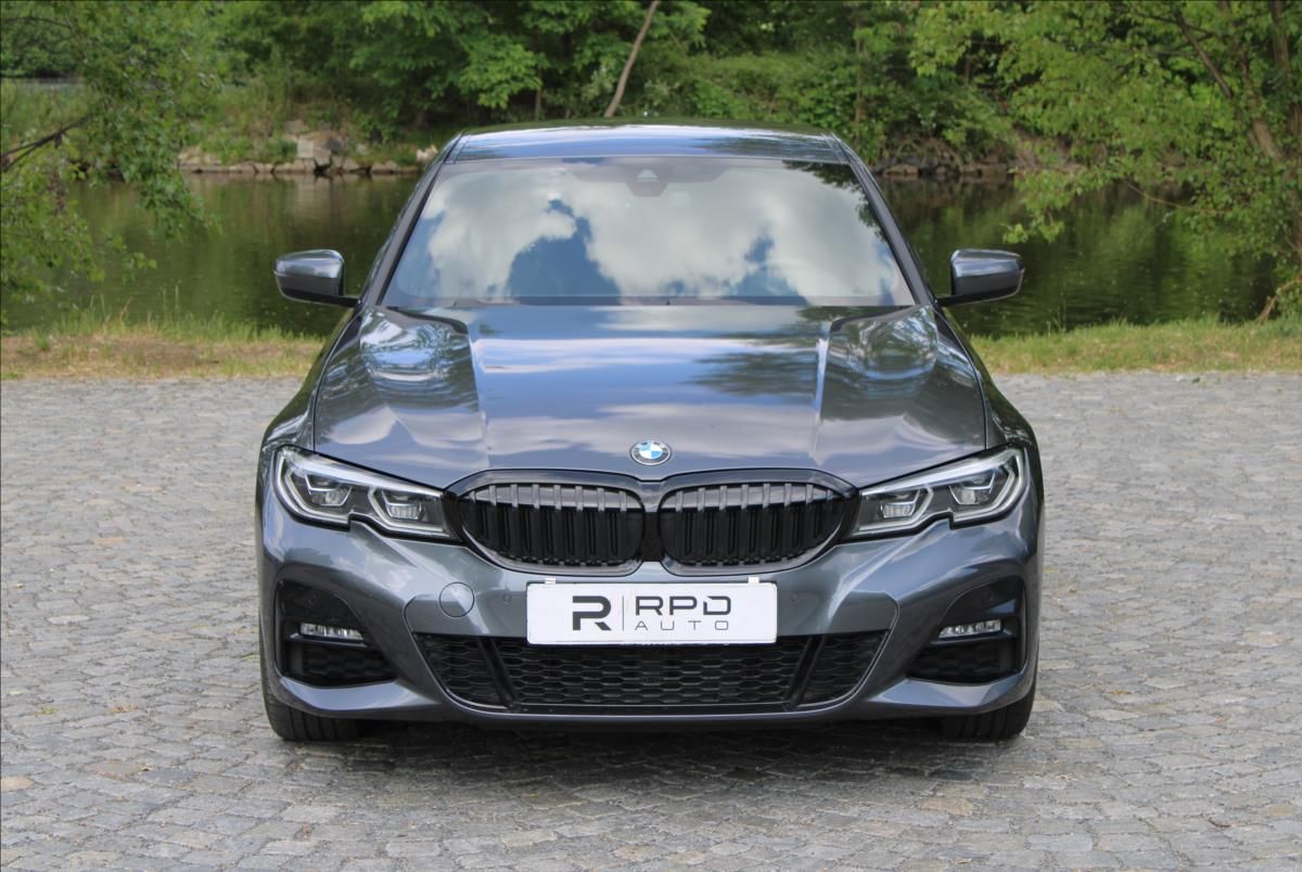 BMW Řada 3, 320xd / M-PAKET / HUD / CZ - fotka 4