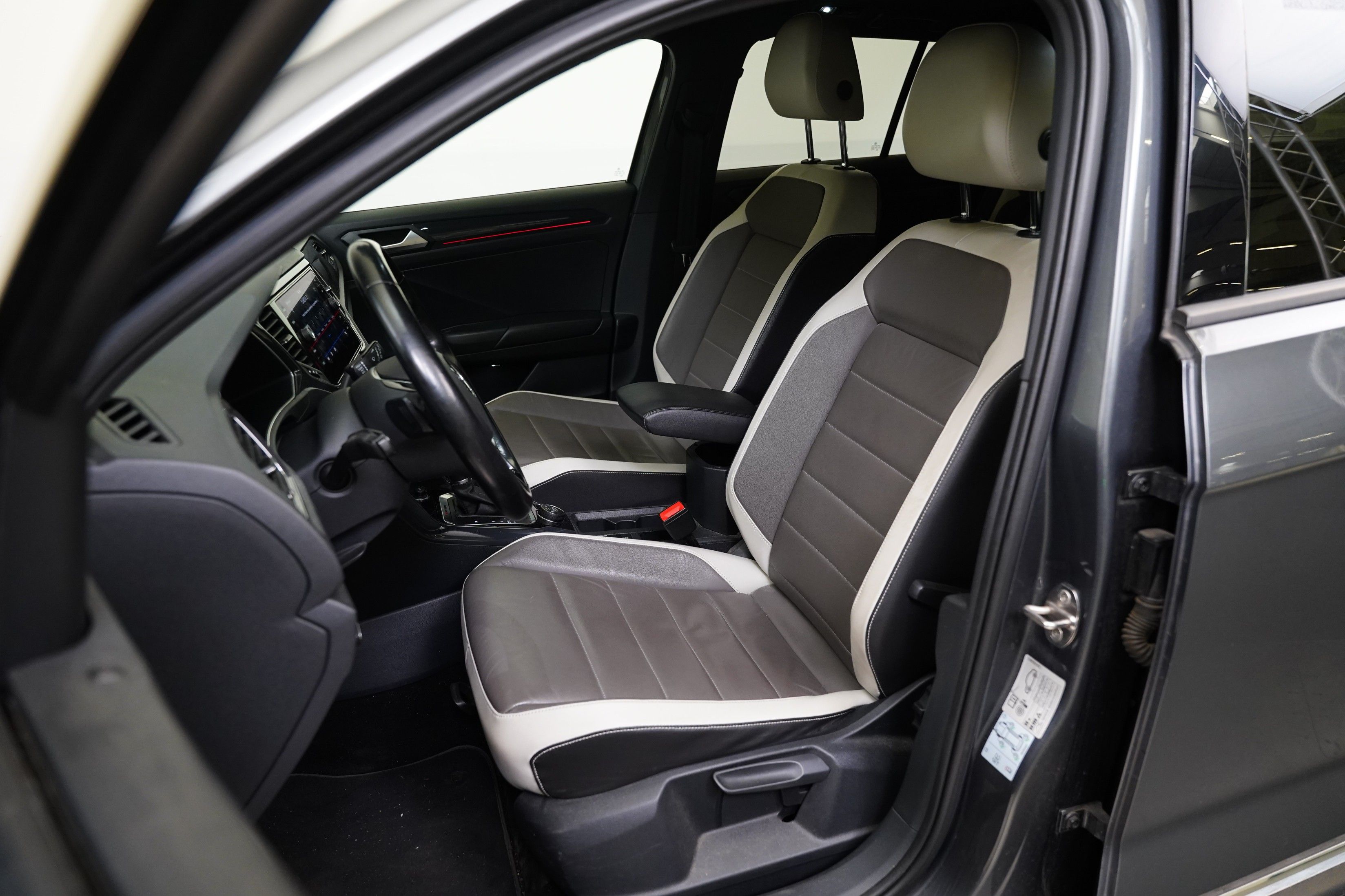 Volkswagen T-Roc, 2.0 TSI 140 kW 4Motion Sport - fotka 5