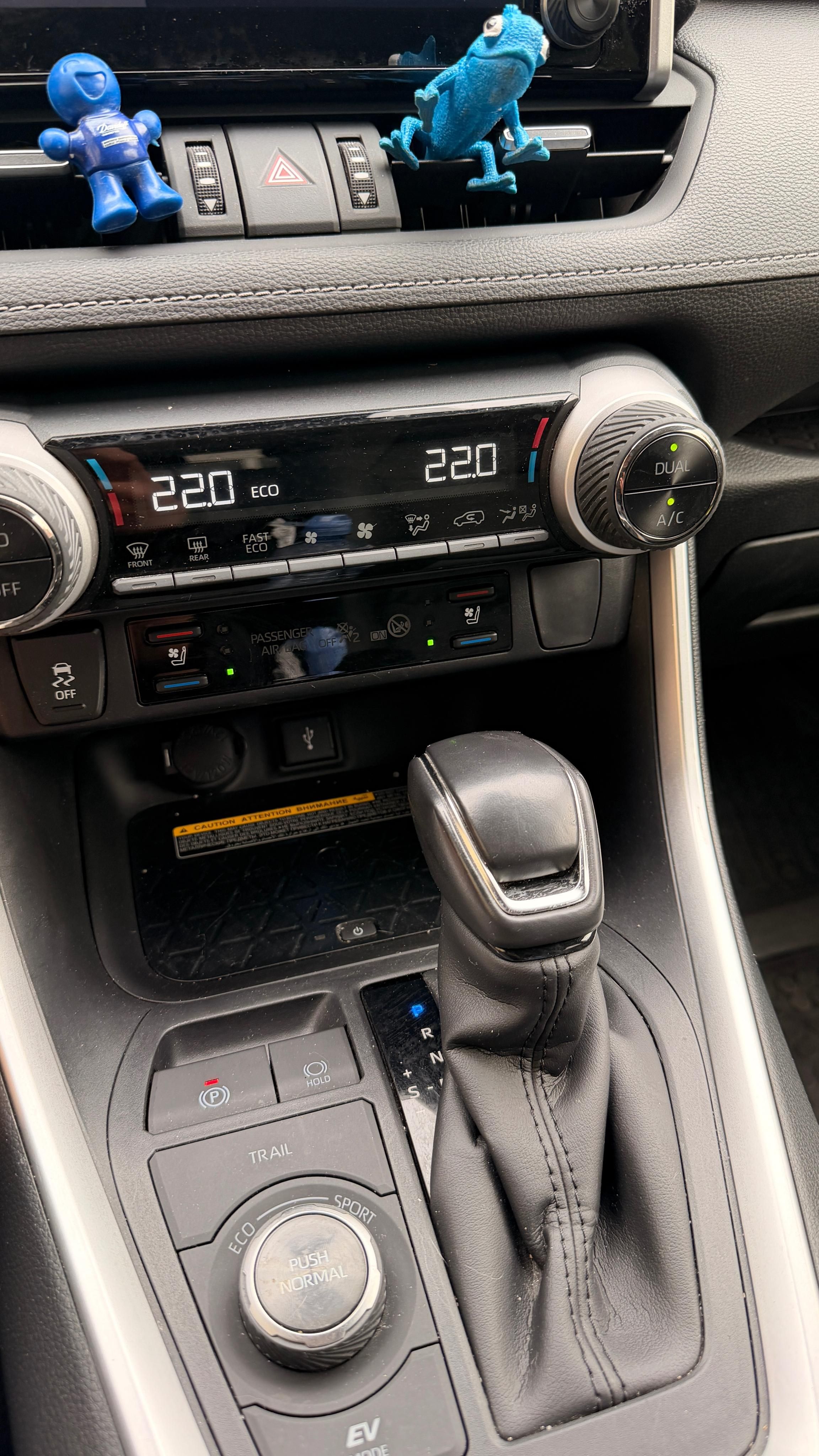 Toyota Rav4 - fotka 6