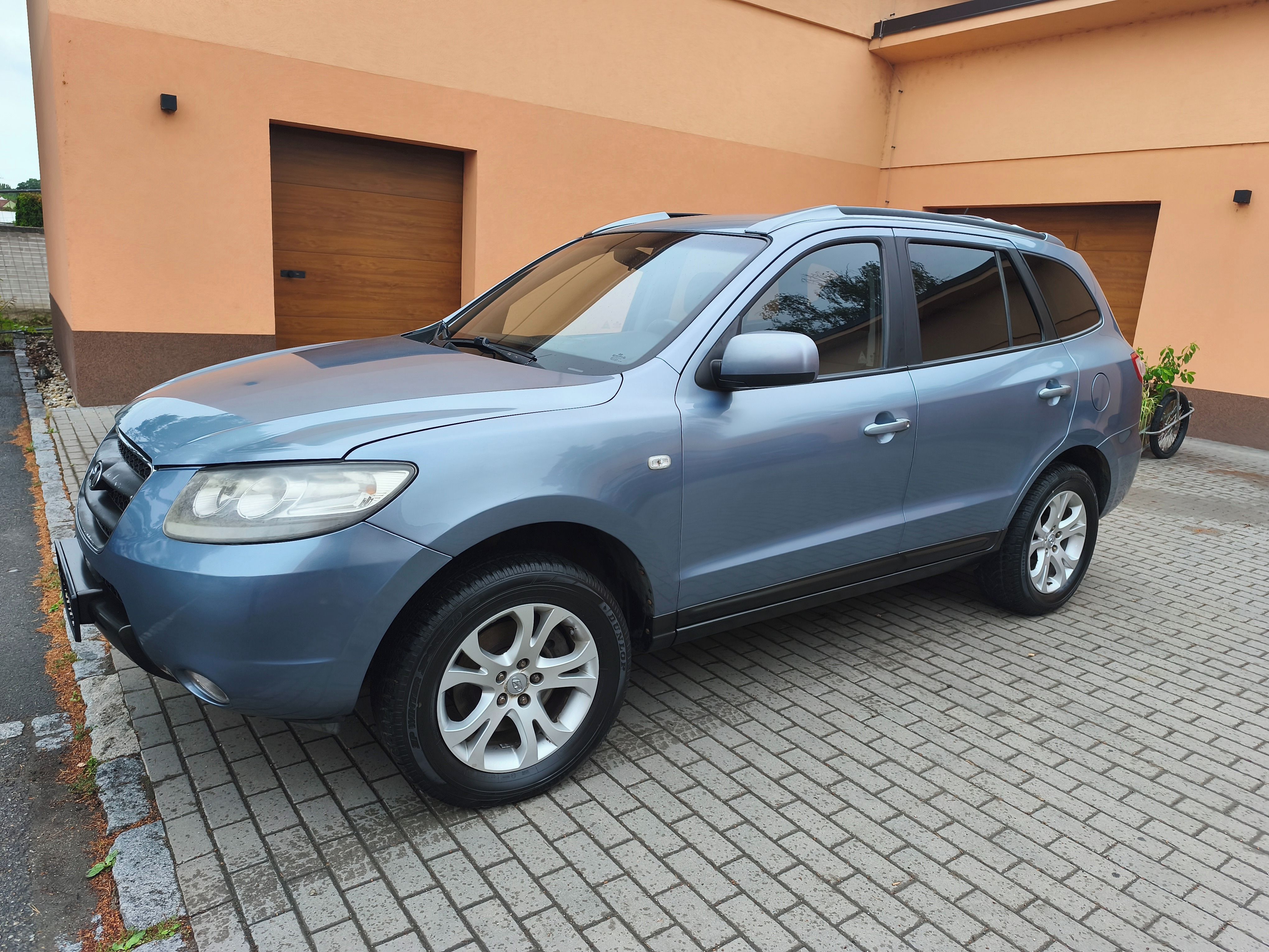 Hyundai Santa Fe, 2.2 CRDi 4x4, MANUÁL, SERVIS - fotka 2