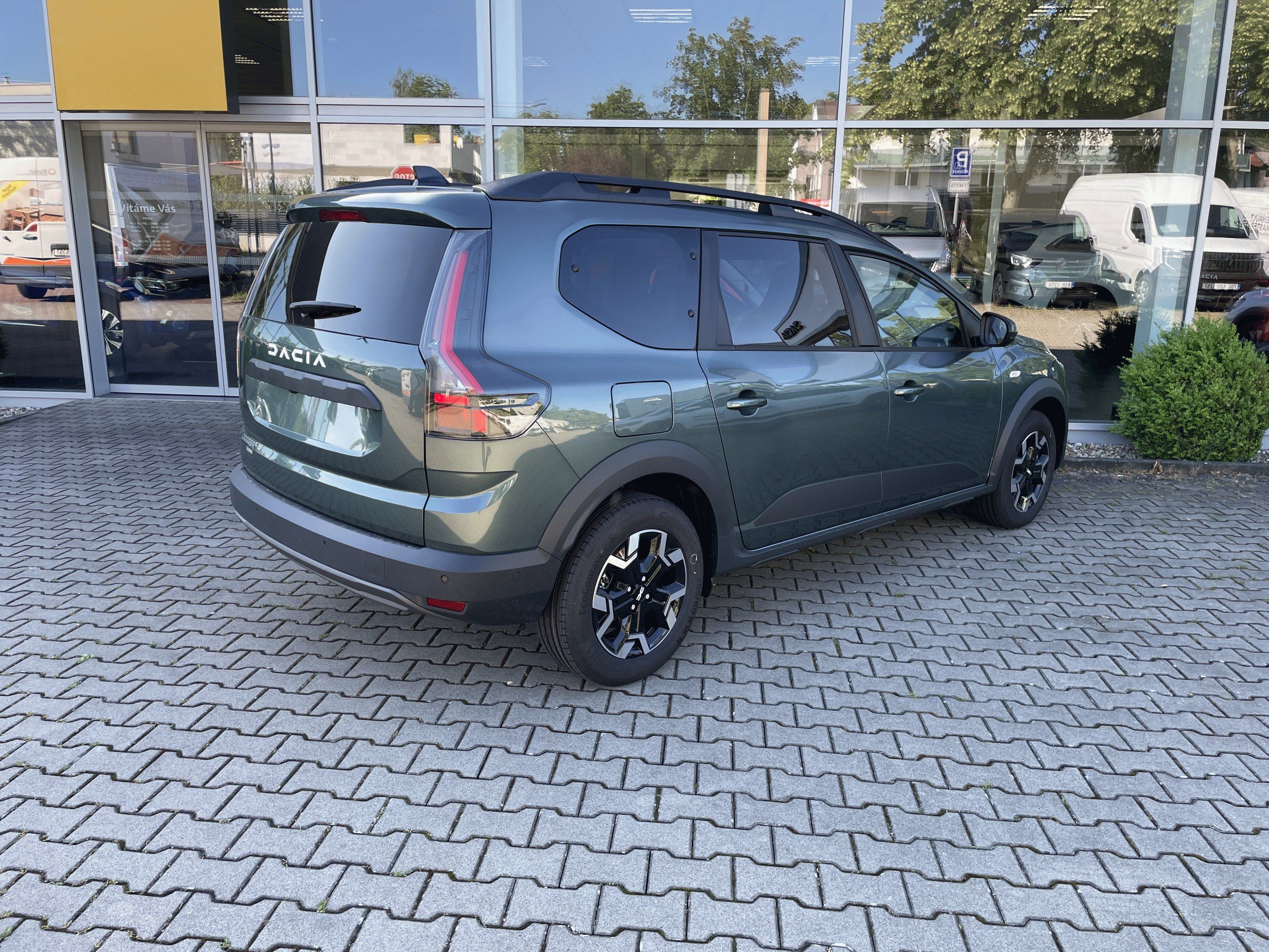 Dacia Jogger, hybrid 155 Journey 7 míst - fotka 2