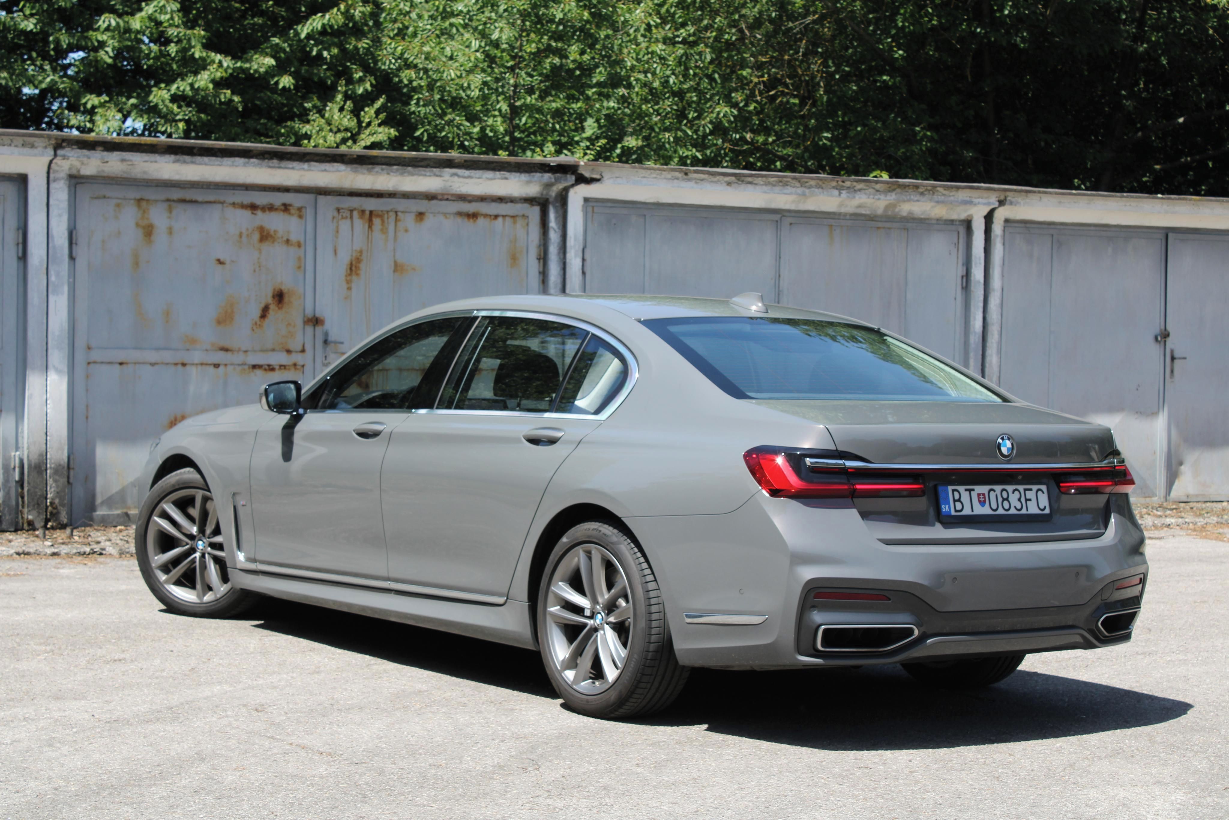 BMW Řada 7, BMW 750i Long, xDrive, 390kW - fotka 5