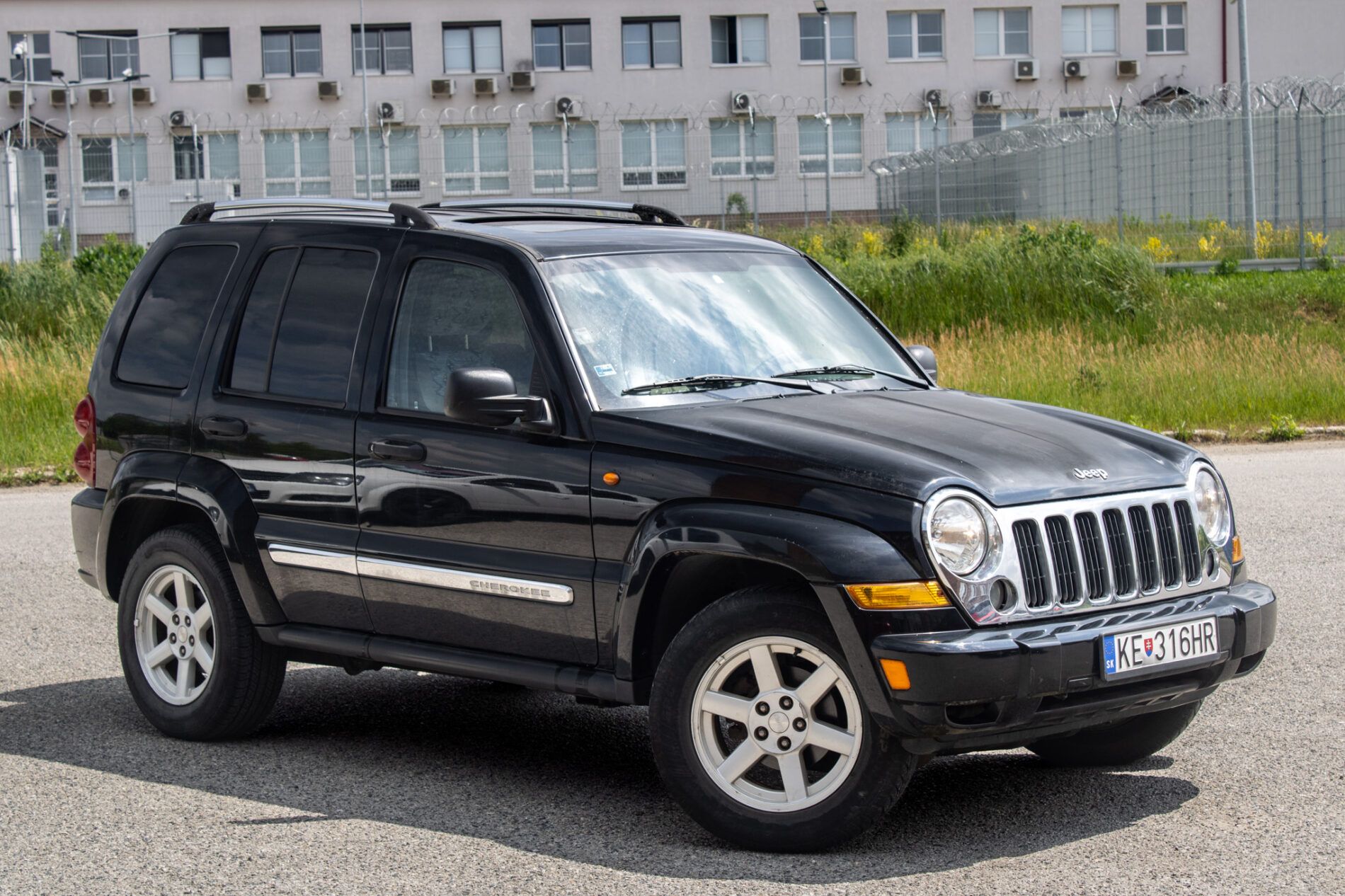 Jeep Cherokee - fotka 3