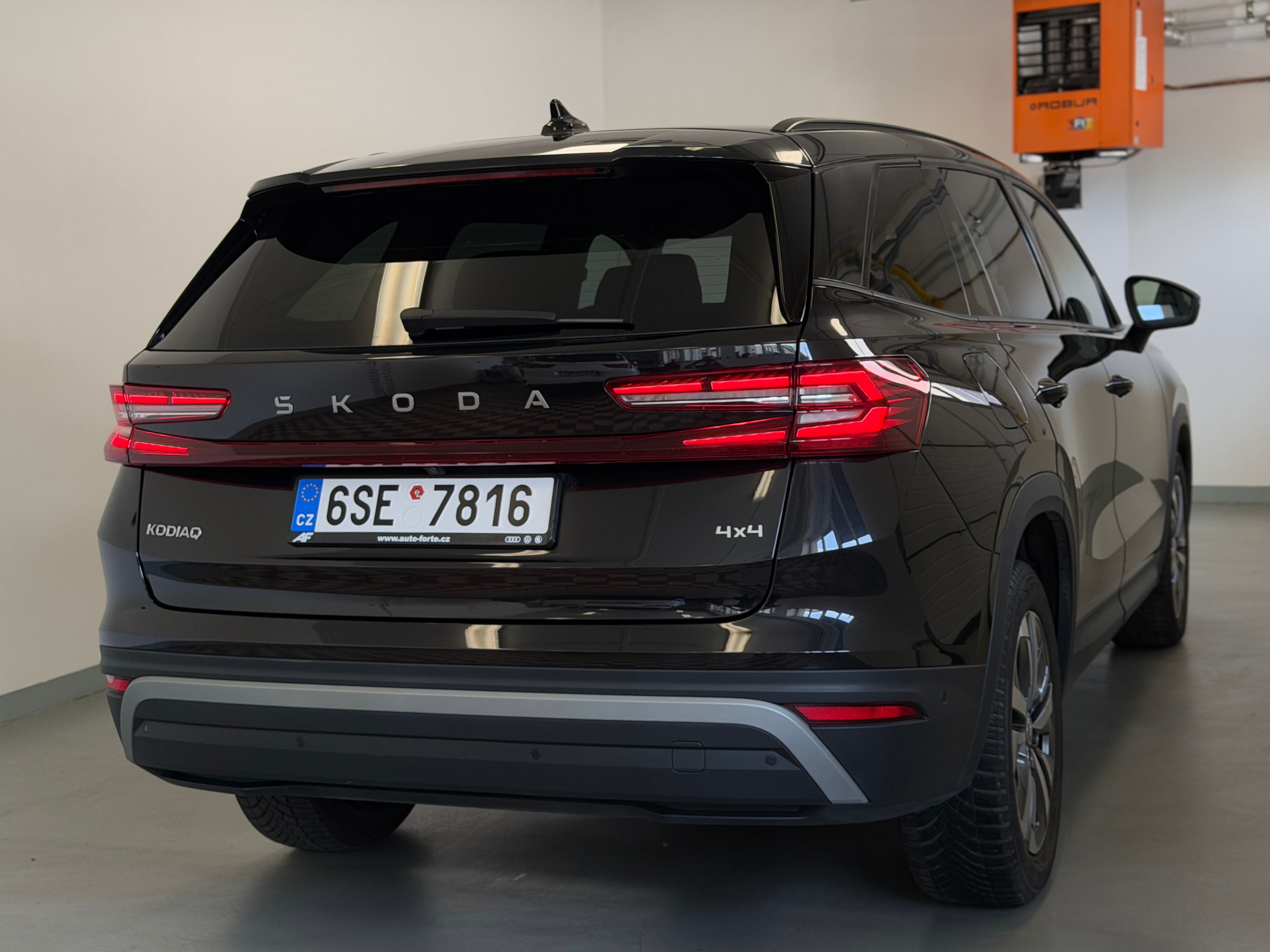 Škoda Kodiaq, 2.0 TDI  DSG 4x4 Exclusive - fotka 5