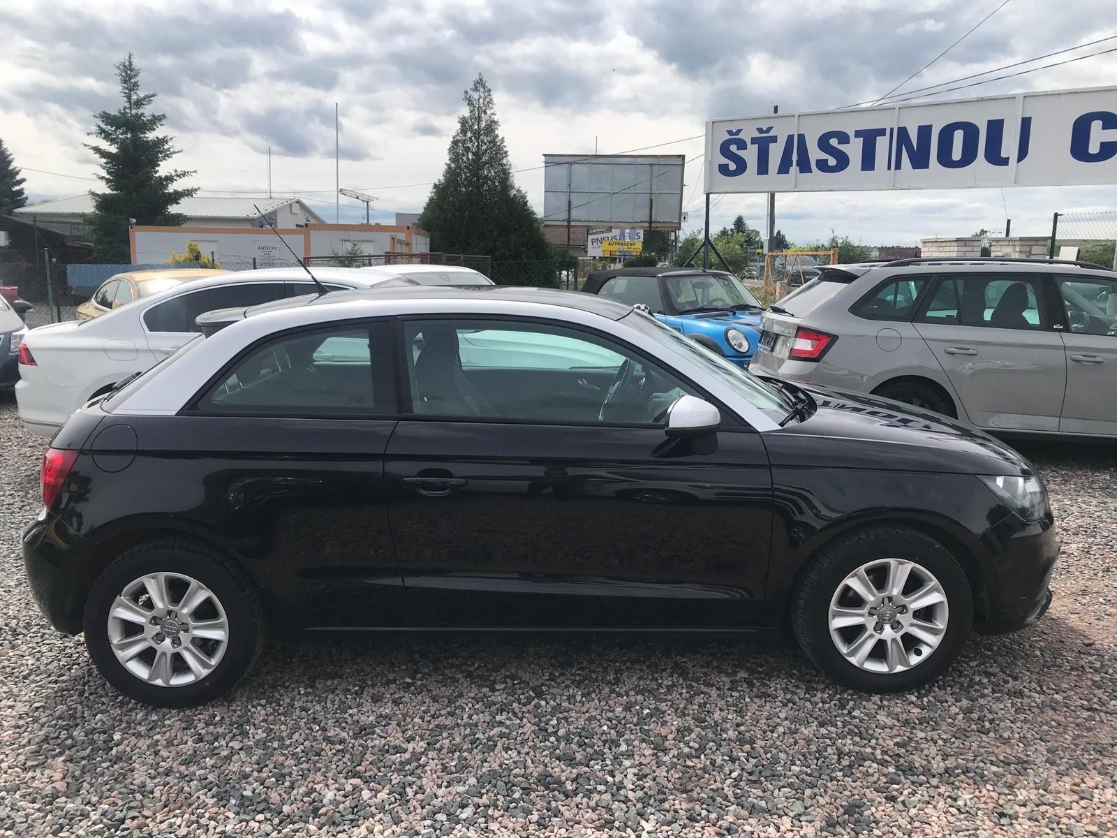 Audi A1, 1.6 TDI 66,KLIMA,ČR,KM... - fotka 4
