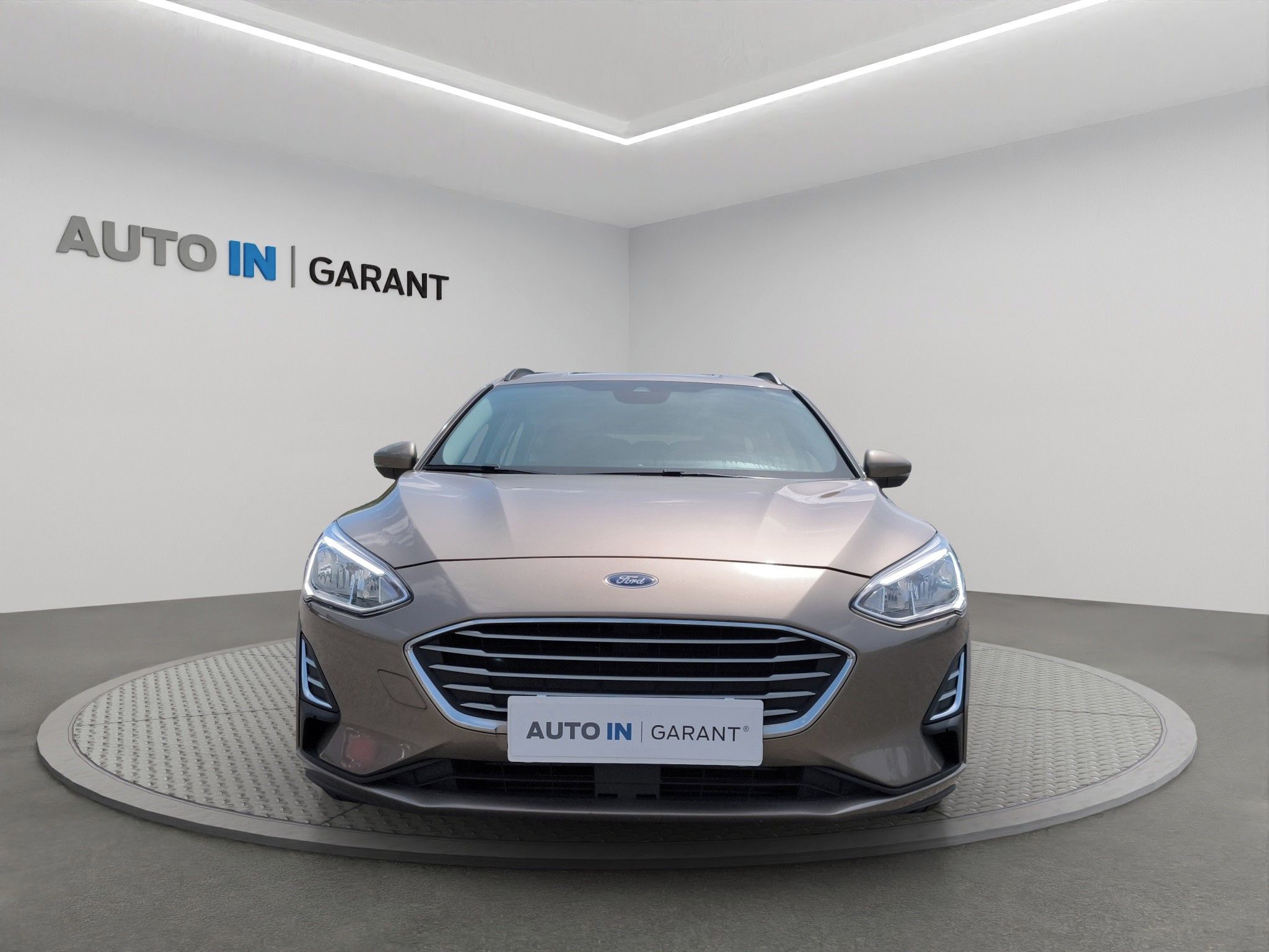 Ford Focus, TREND 1.0 74kW, ČR, 1. Maj., T - fotka 2