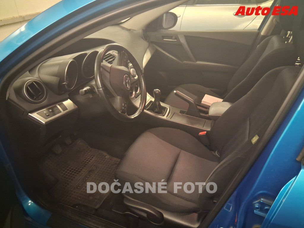 Mazda 3, 1.6 i,ČR,servis.kniha,AC - fotka 3