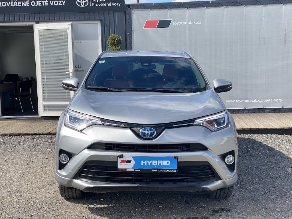 Toyota Rav4, 2.5HSD, ČR, Selection, navi - fotka 3