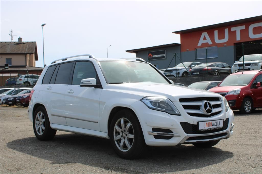 Mercedes-Benz GLK, 2,1 CDi  XENONY, 4 x 4, TAŽNÉ - fotka 3