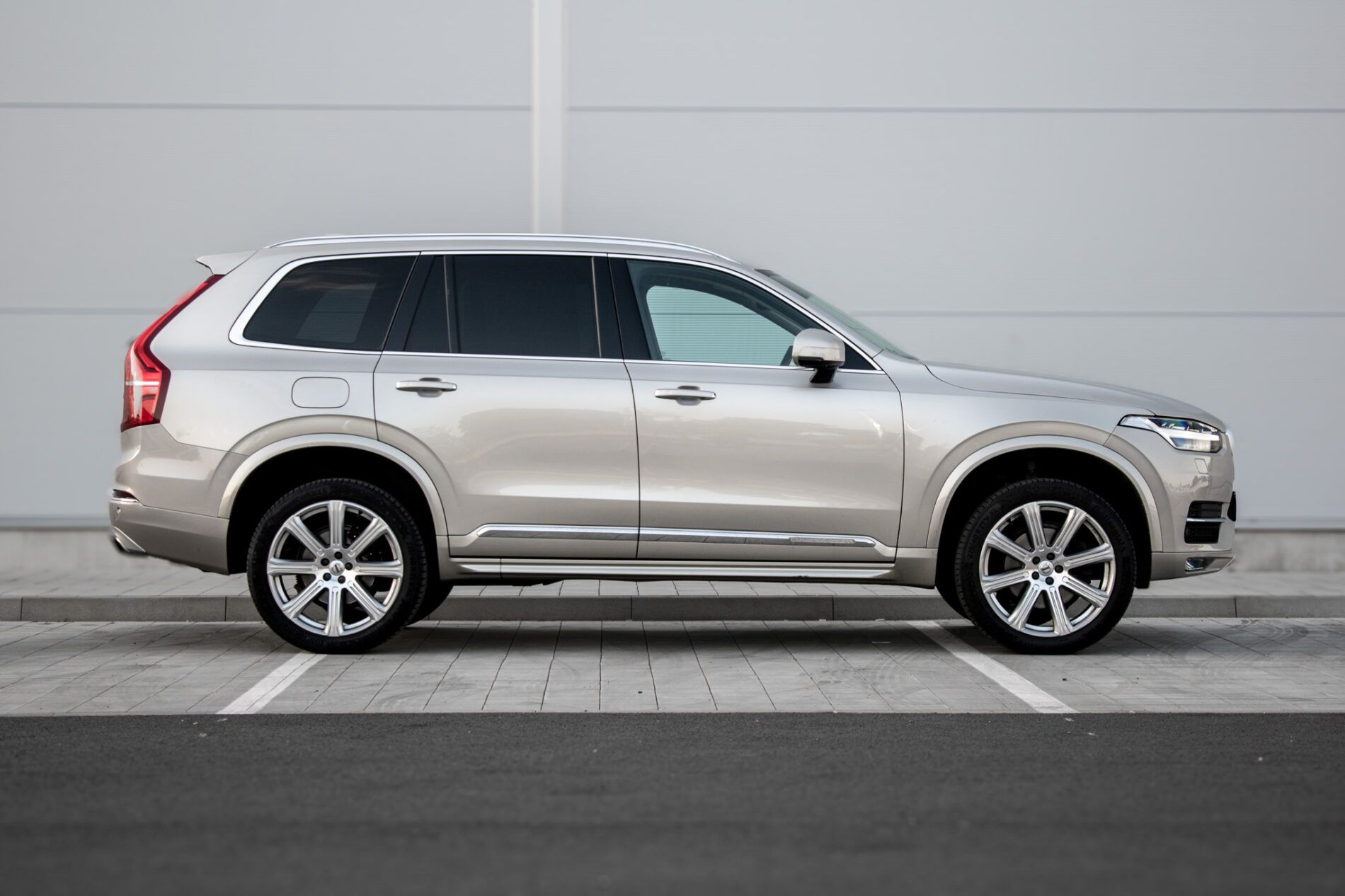 Volvo XC90 - fotka 4