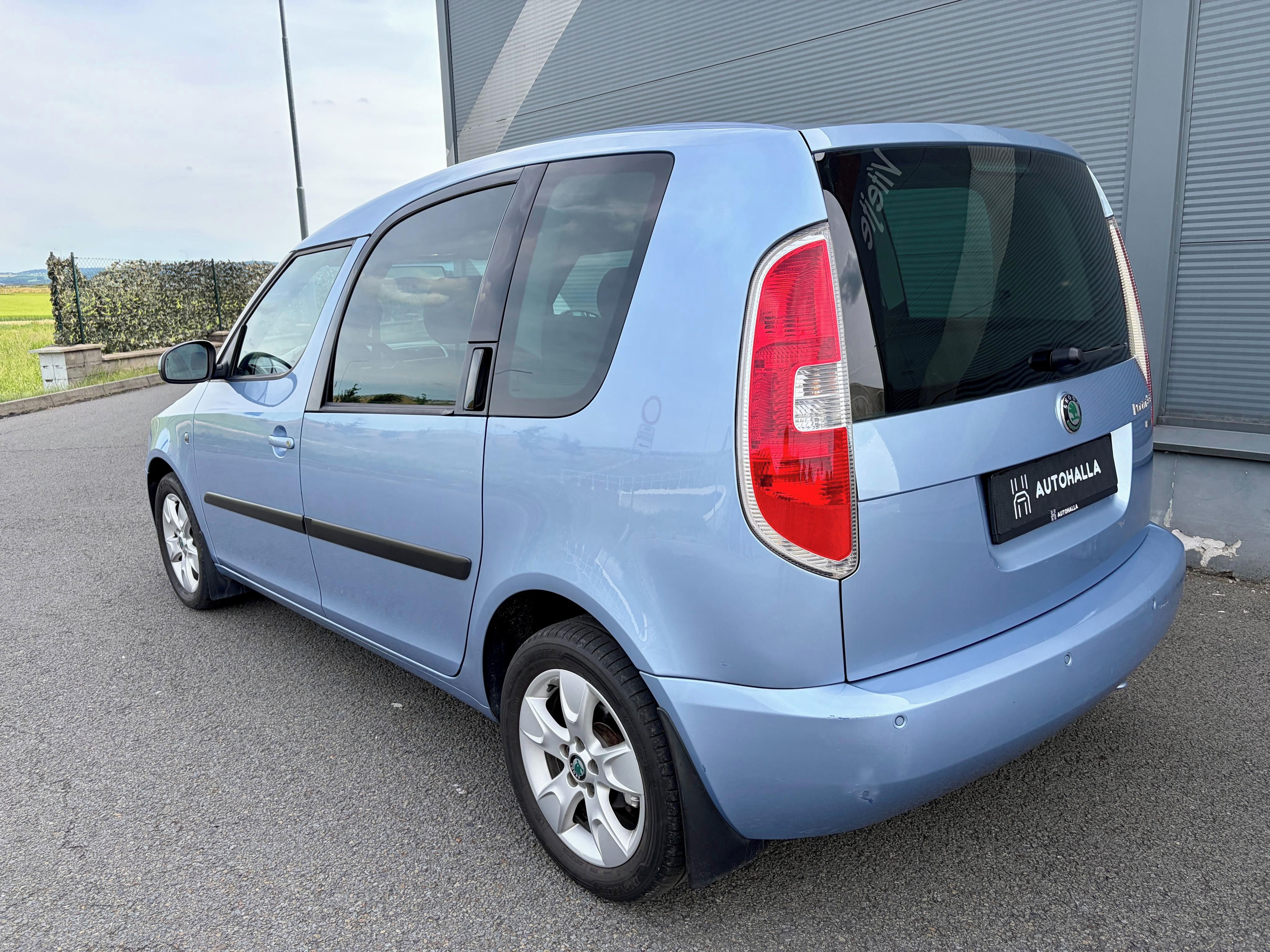 Škoda Roomster, 1.6i 77kW VÝHŘEV Senzory KLIMA - fotka 2