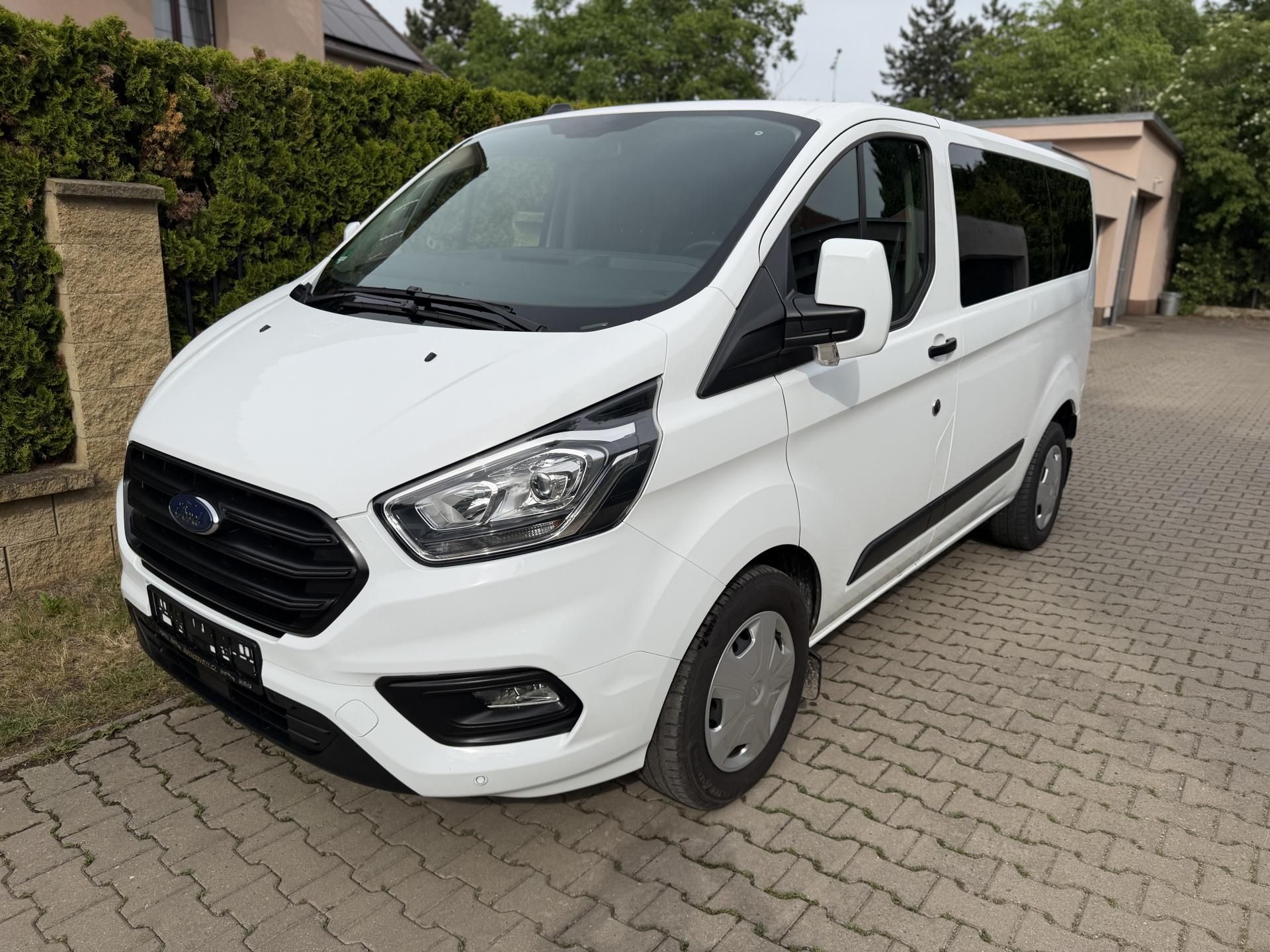 Ford Transit Custom, 8+1,34tis.km-TOP STAV-PLOŠINA