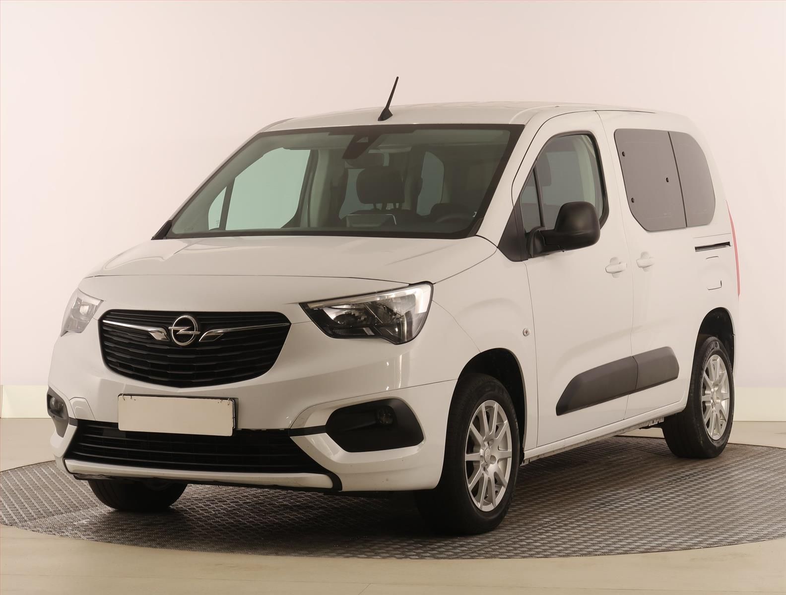 Opel Combo, 1.5 CDTI, Edition, 5Míst - fotka 2