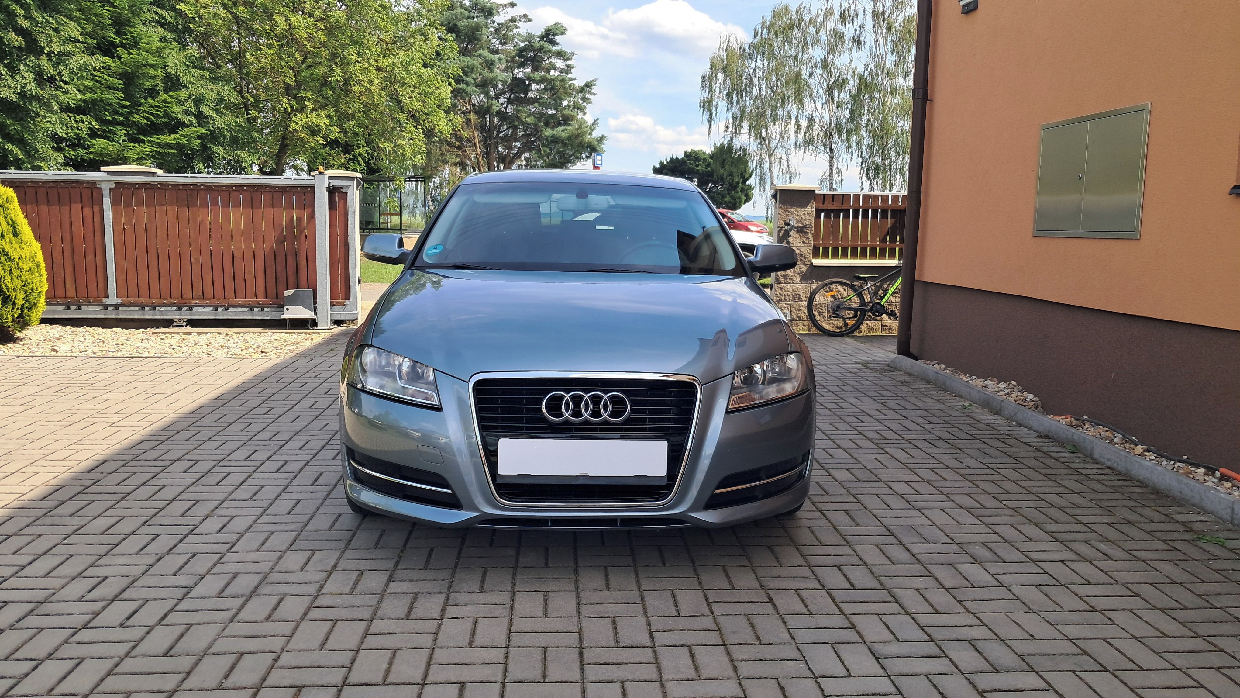Audi A3, Sportback 1.4i / 92KW - fotka 2