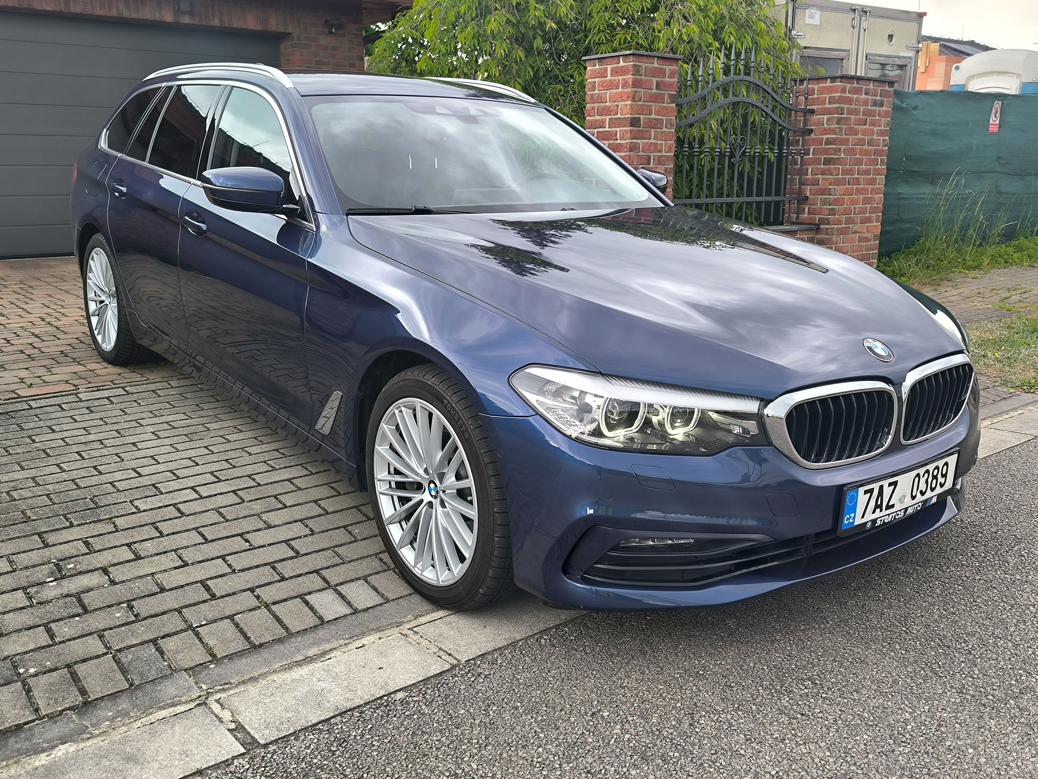 BMW Řada 5, 530i xDrive AT Touring Sport - fotka 4
