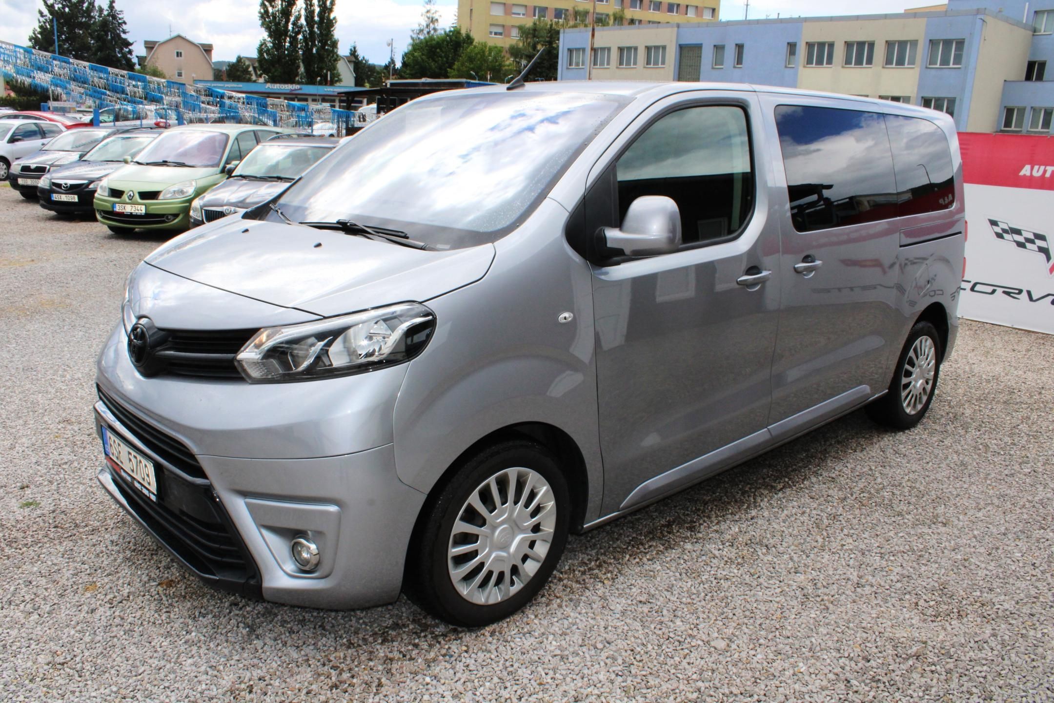 Toyota Proace Verso, 2,0D TEMPOMAT 8MÍST  KLIMA - fotka 3