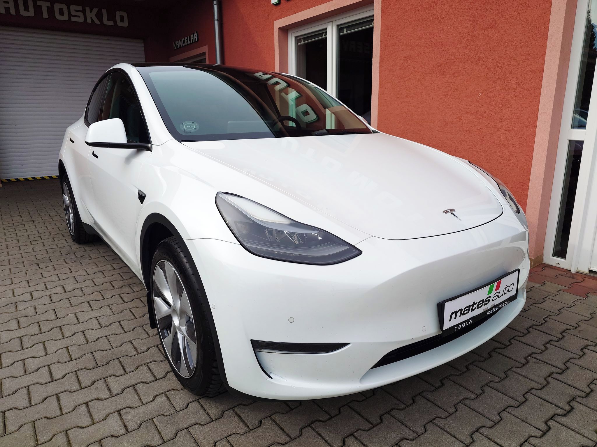 Tesla Model Y - fotka 5