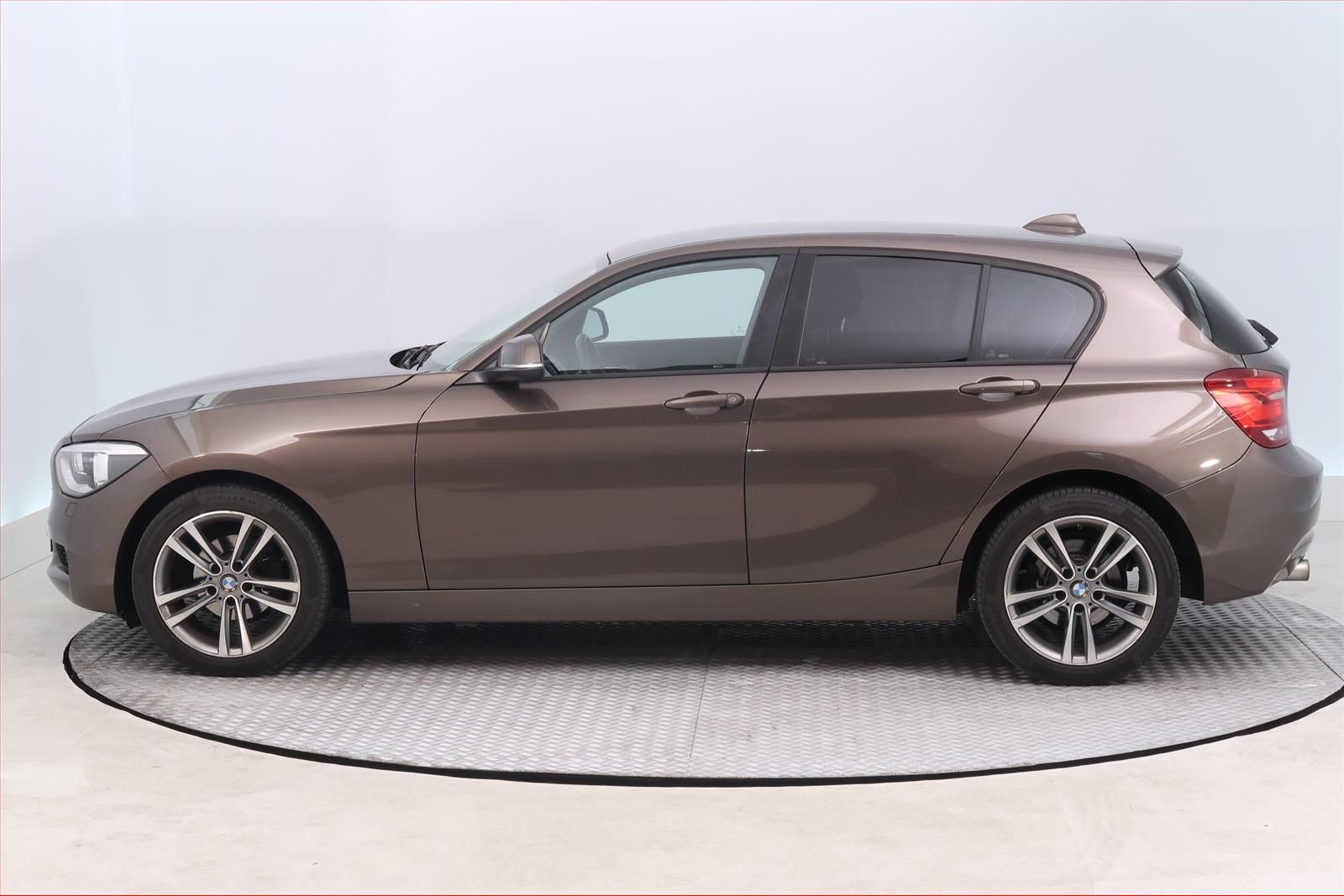 BMW Řada 1, 116d, Automat - fotka 3