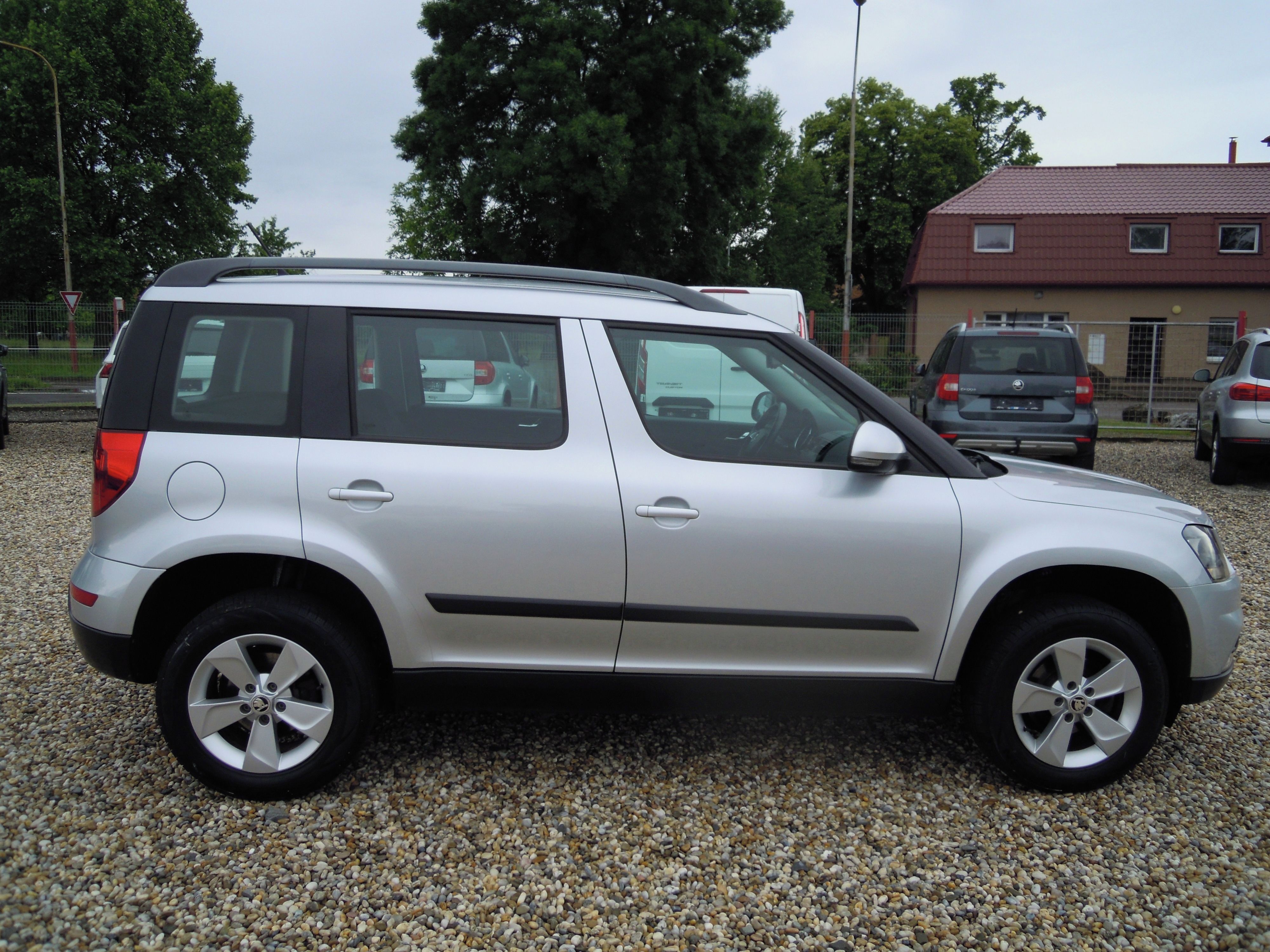 Škoda Yeti, 1.4TSi OUTDOOR - BEZ KOROZE - fotka 6