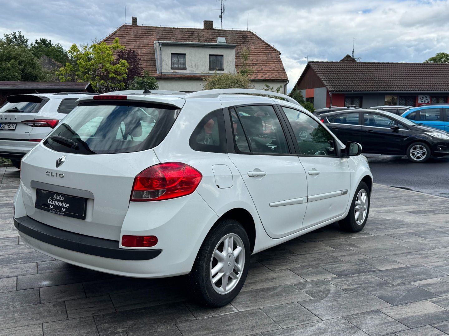 Renault Clio, 1,2 55 KW Klima - fotka 5