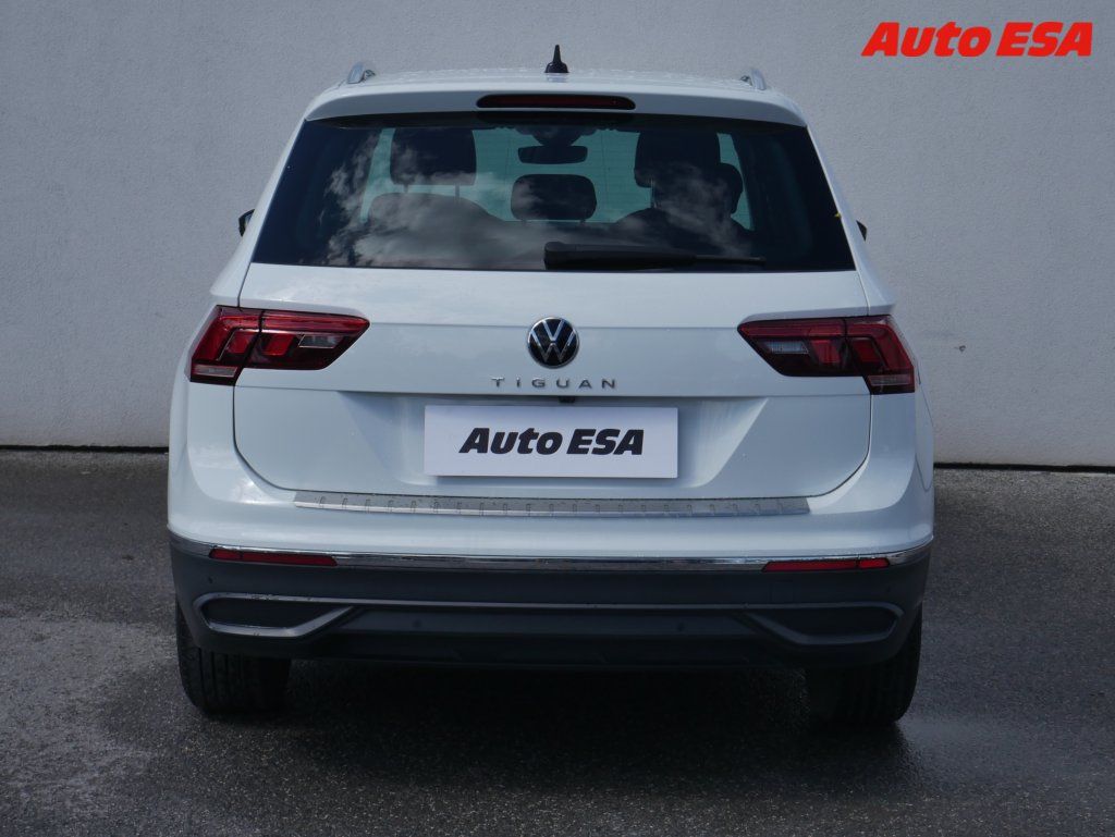 Volkswagen Tiguan, 1.5 TSI,1.maj,ČR - fotka 5