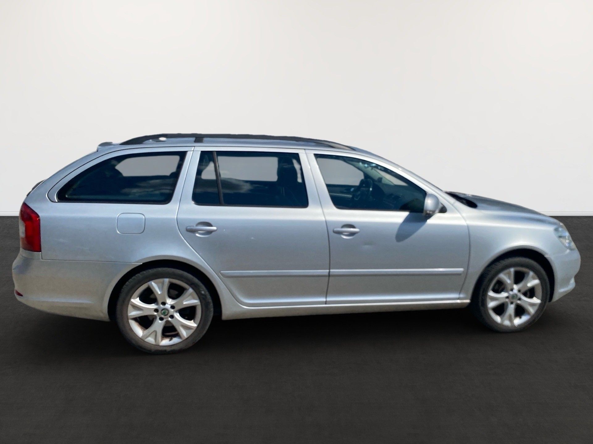 Škoda Octavia, 1.4 TSI 90kw, Elegance, NOVÁ S - fotka 3