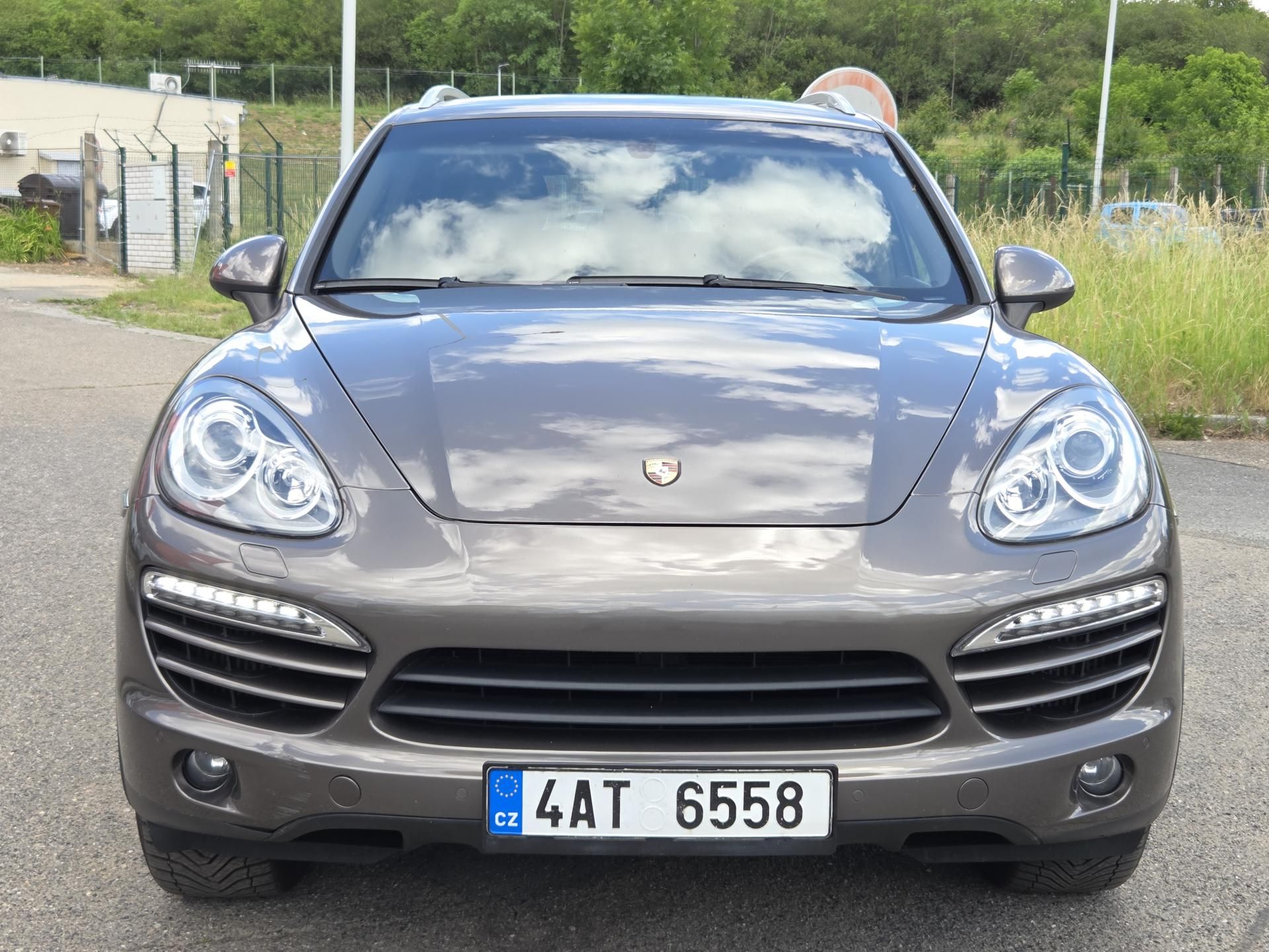 Porsche Cayenne, 3,0TDi  lze i na splátky VŠEM! - fotka 2