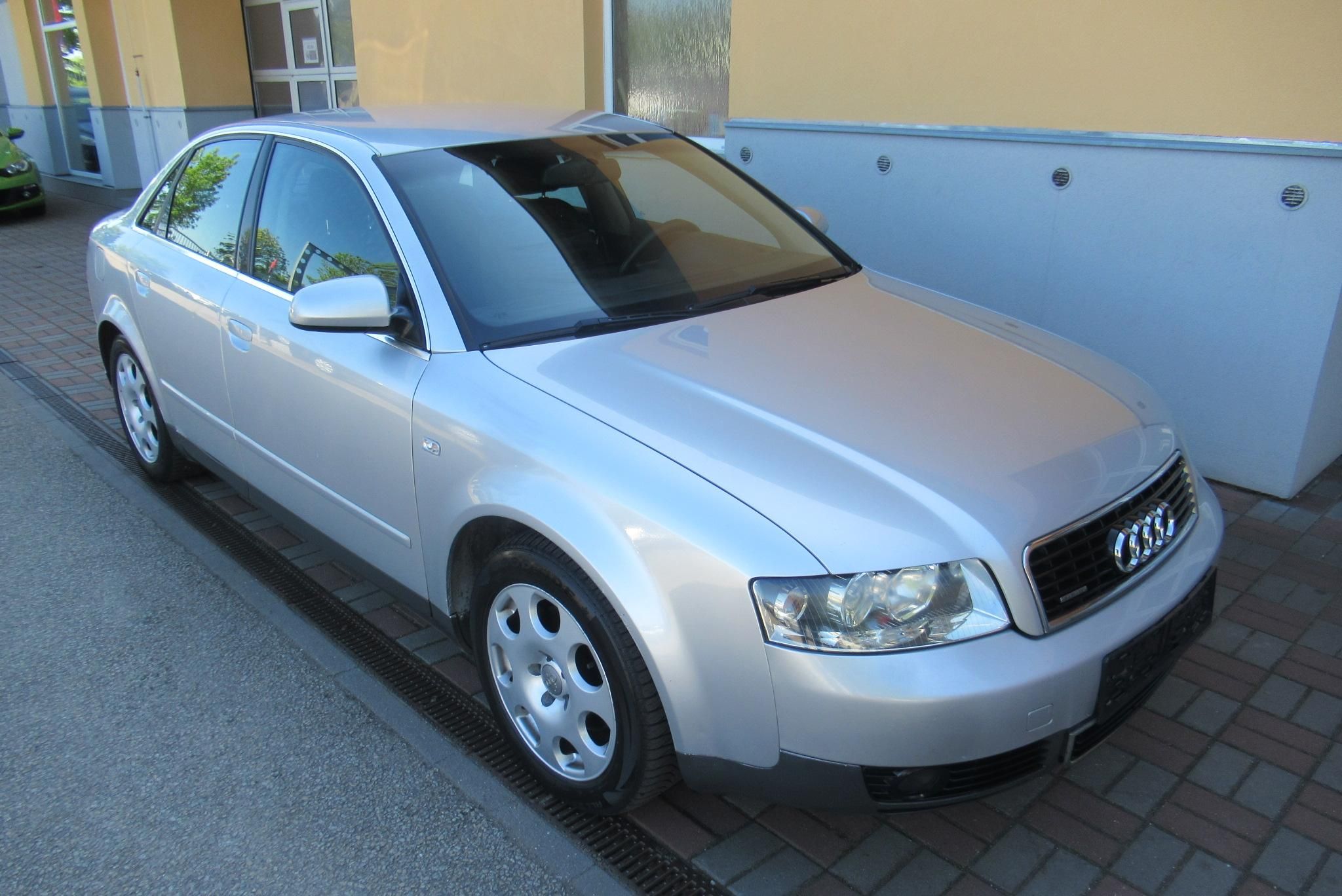 Audi A4, QUATTRO 1.9 TDi AUT. KLIMA