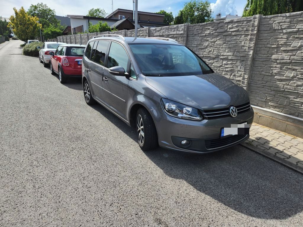 Volkswagen Touran, Prodám Touran 1,6 TDi - fotka 3