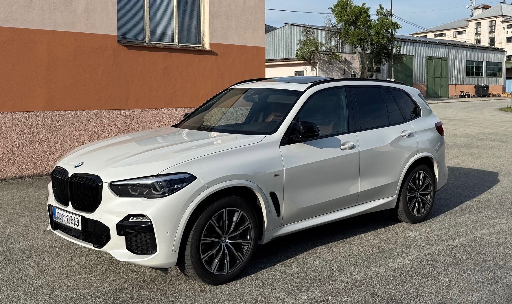 BMW X5, M-paket, panorama,.nez.topení - fotka 2