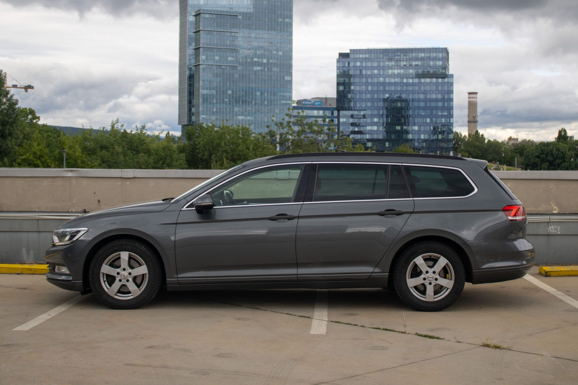 Volkswagen Passat Variant - fotka 2